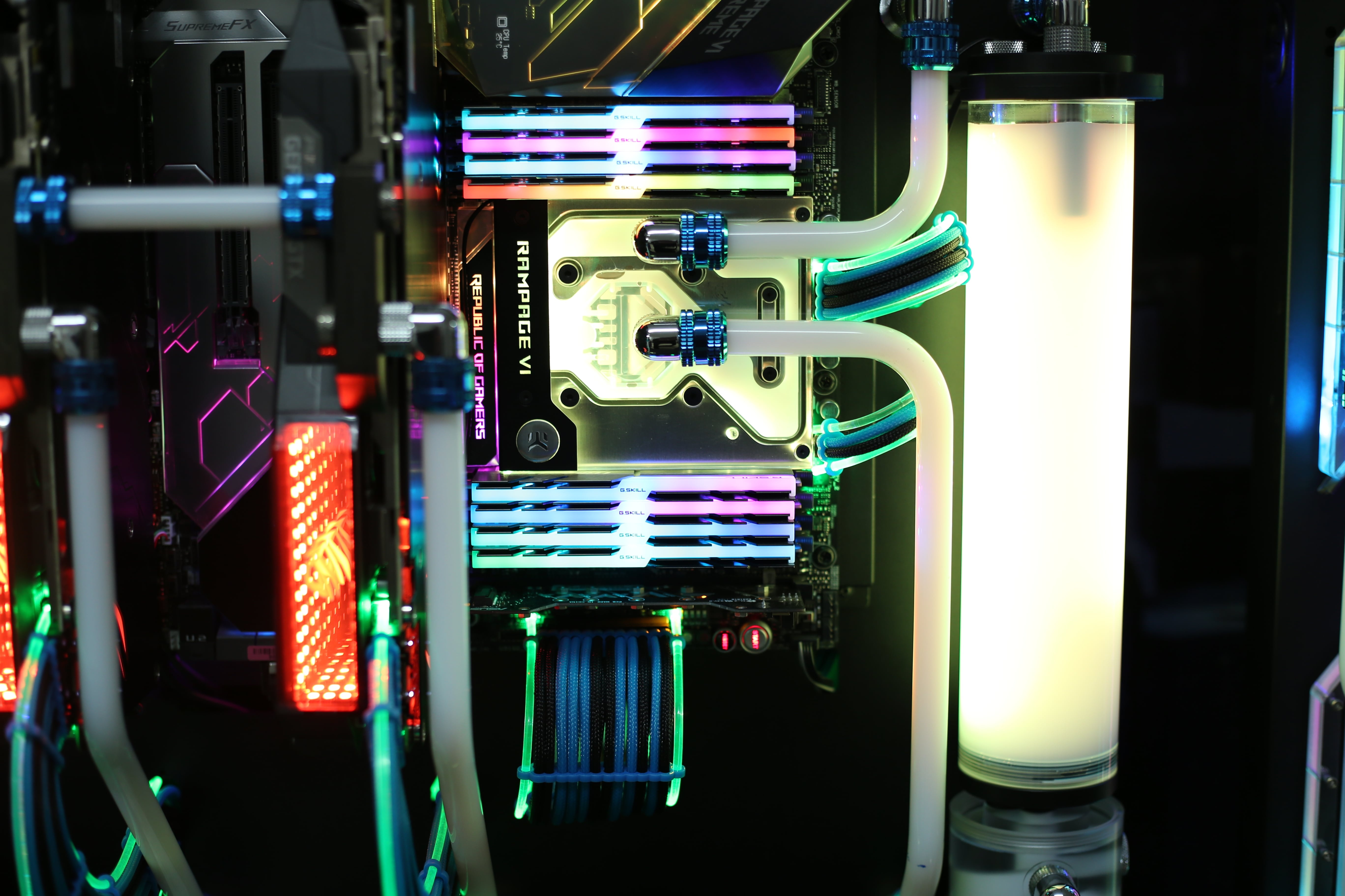 Bo PC do phong cach Justice league anh 3