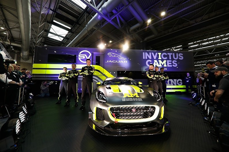 Jaguar F-Type GT4 ra mat anh 2