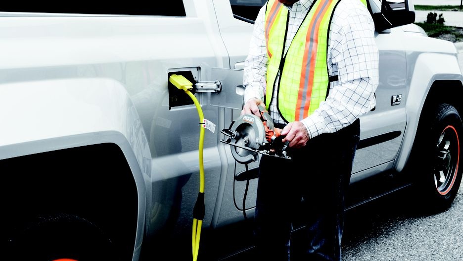 Xe ban tai dien W-15 ra mat anh 2