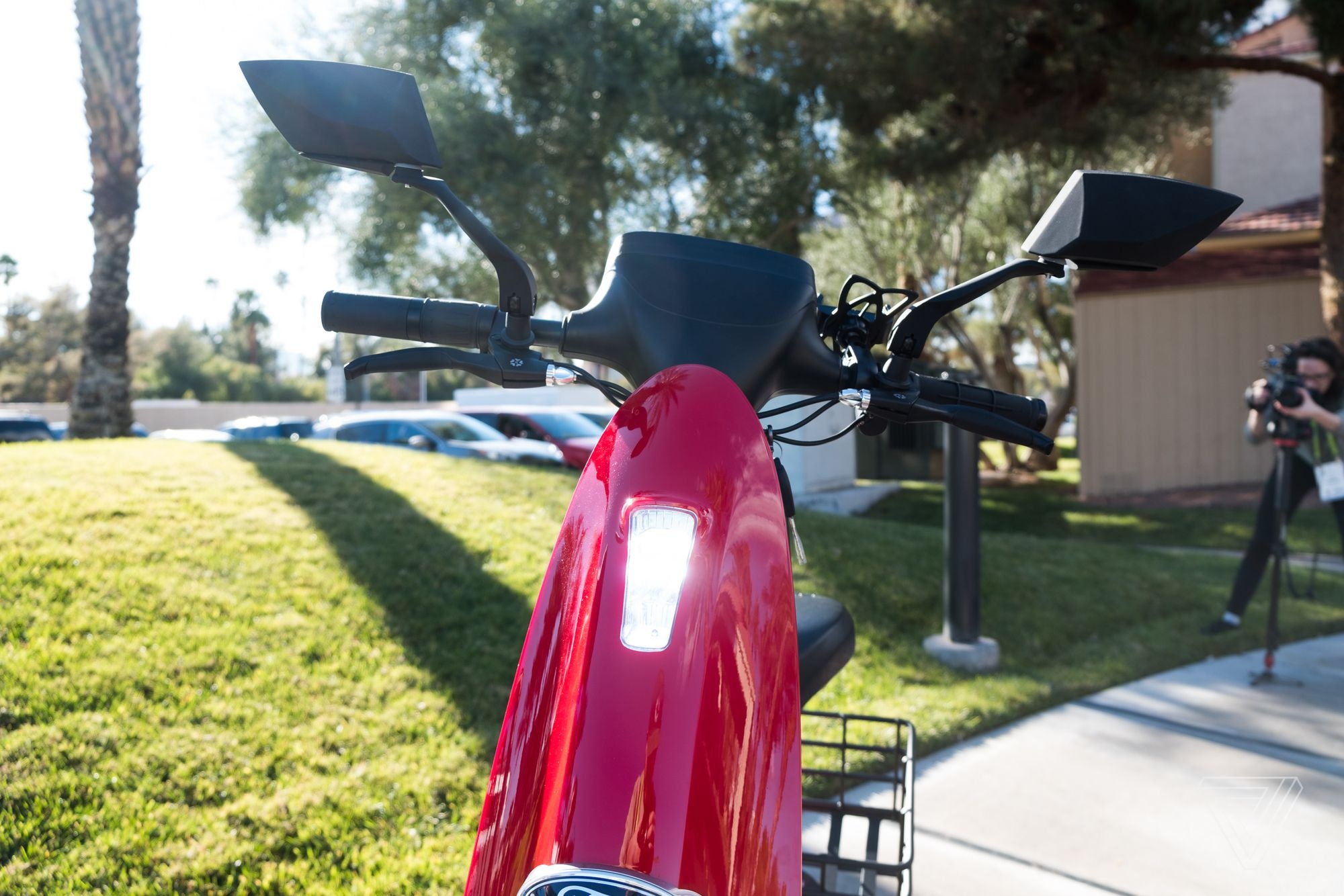 Ford Ojo - xe tay ga điện ảnh 5 Ford Ojo - xe tay ga dien anh 5