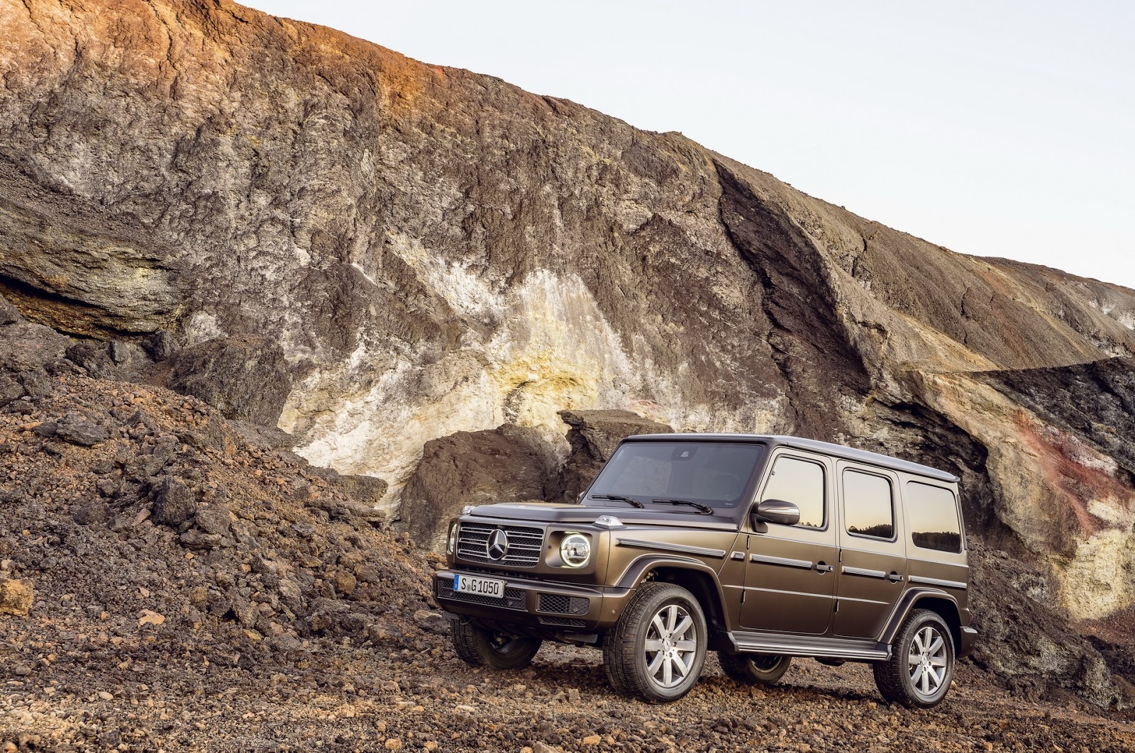 Ong vua dia hinh Mercedes-Benz G-Class 2019 quay tro lai hinh anh