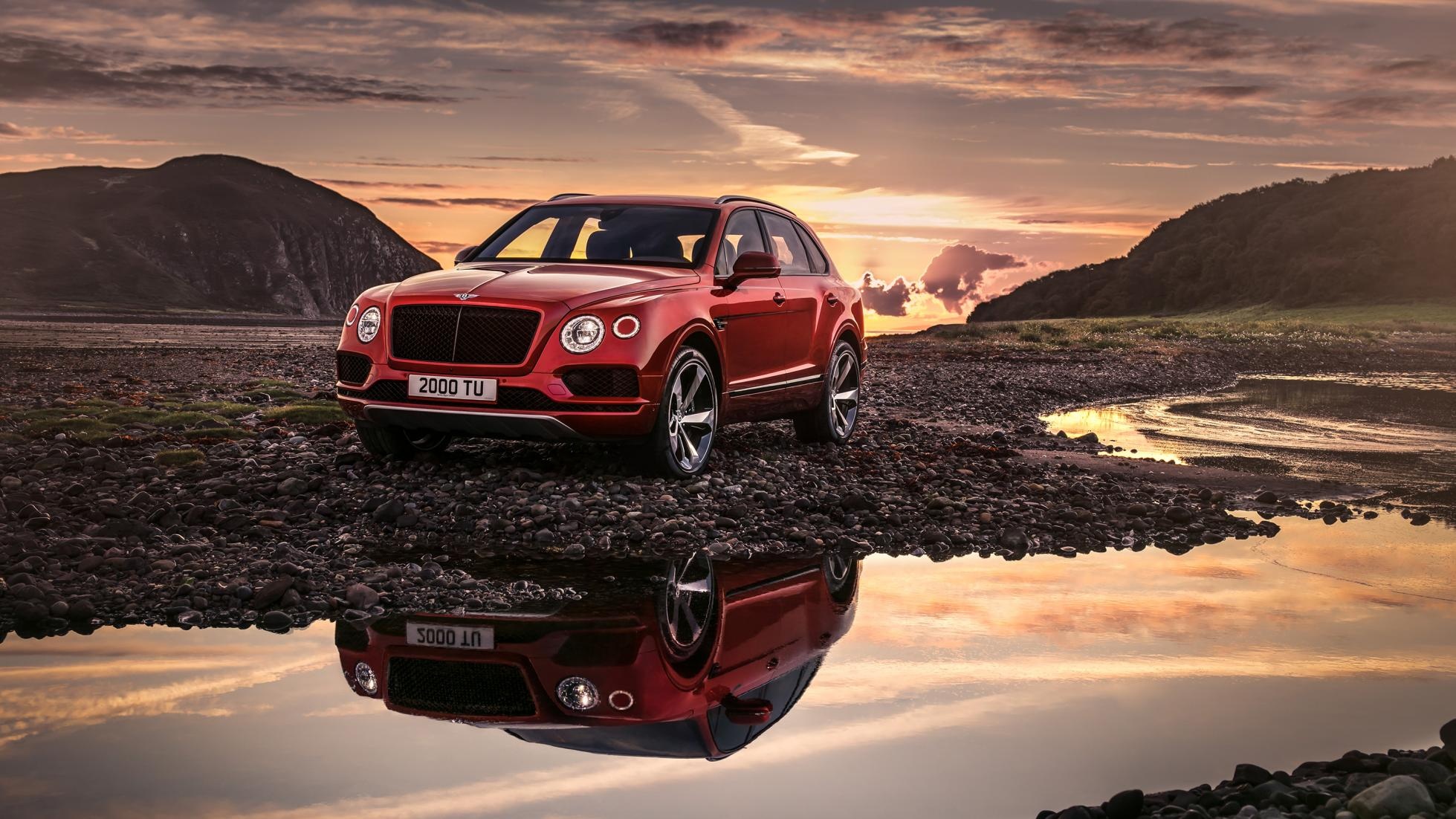 Bentley Bentayga V8 ra mat anh 1
