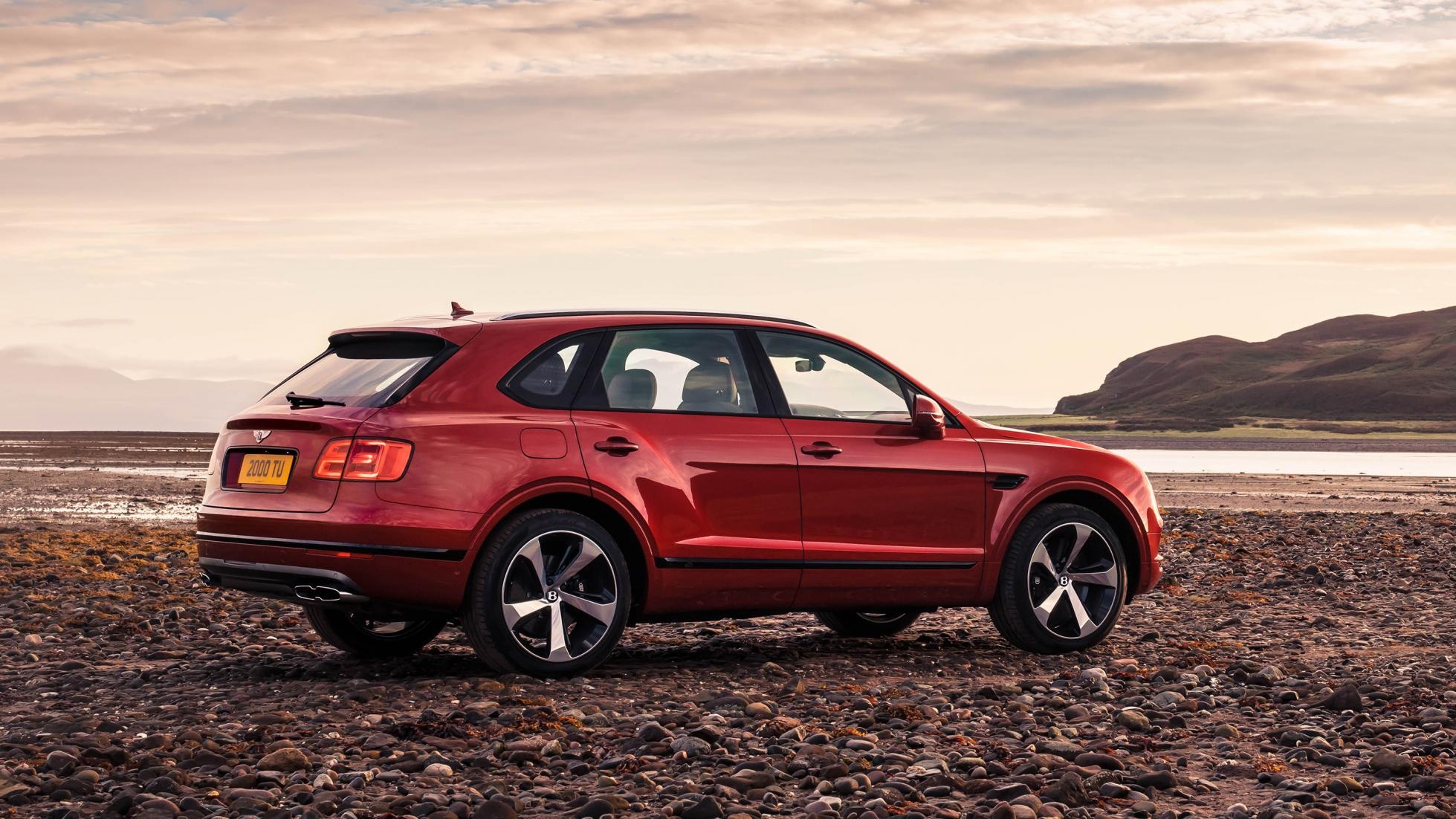 Bentley Bentayga V8 ra mat anh 3