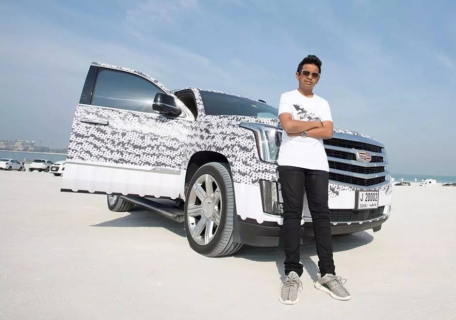 Thieu gia 15 tuoi ban Ferrari F12 Berlinetta anh 5