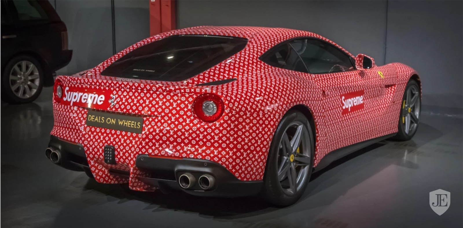 Thieu gia 15 tuoi ban Ferrari F12 Berlinetta anh 3