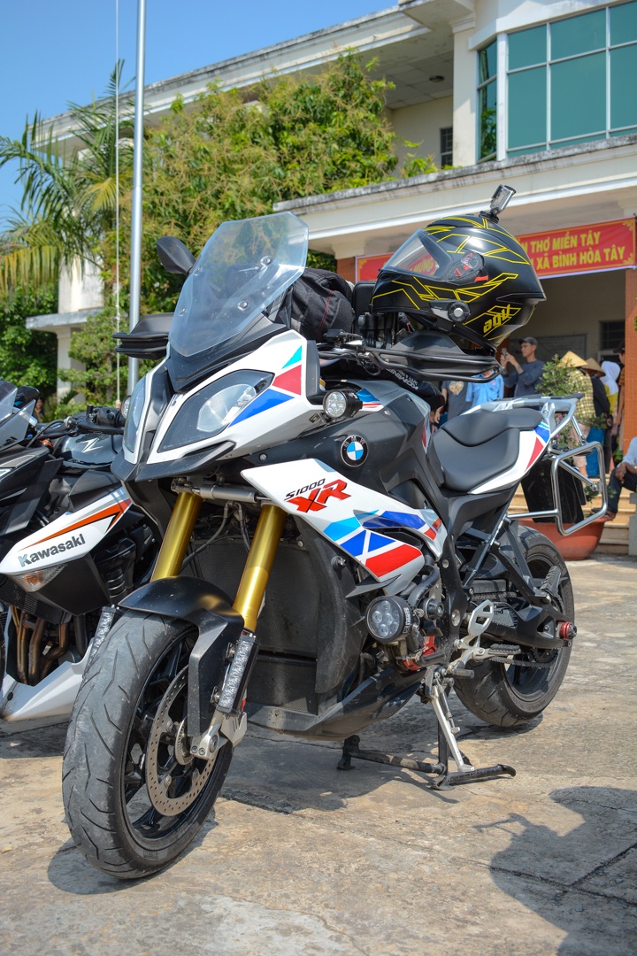 Dan moto phan khoi lon di tu thien Long An anh 5