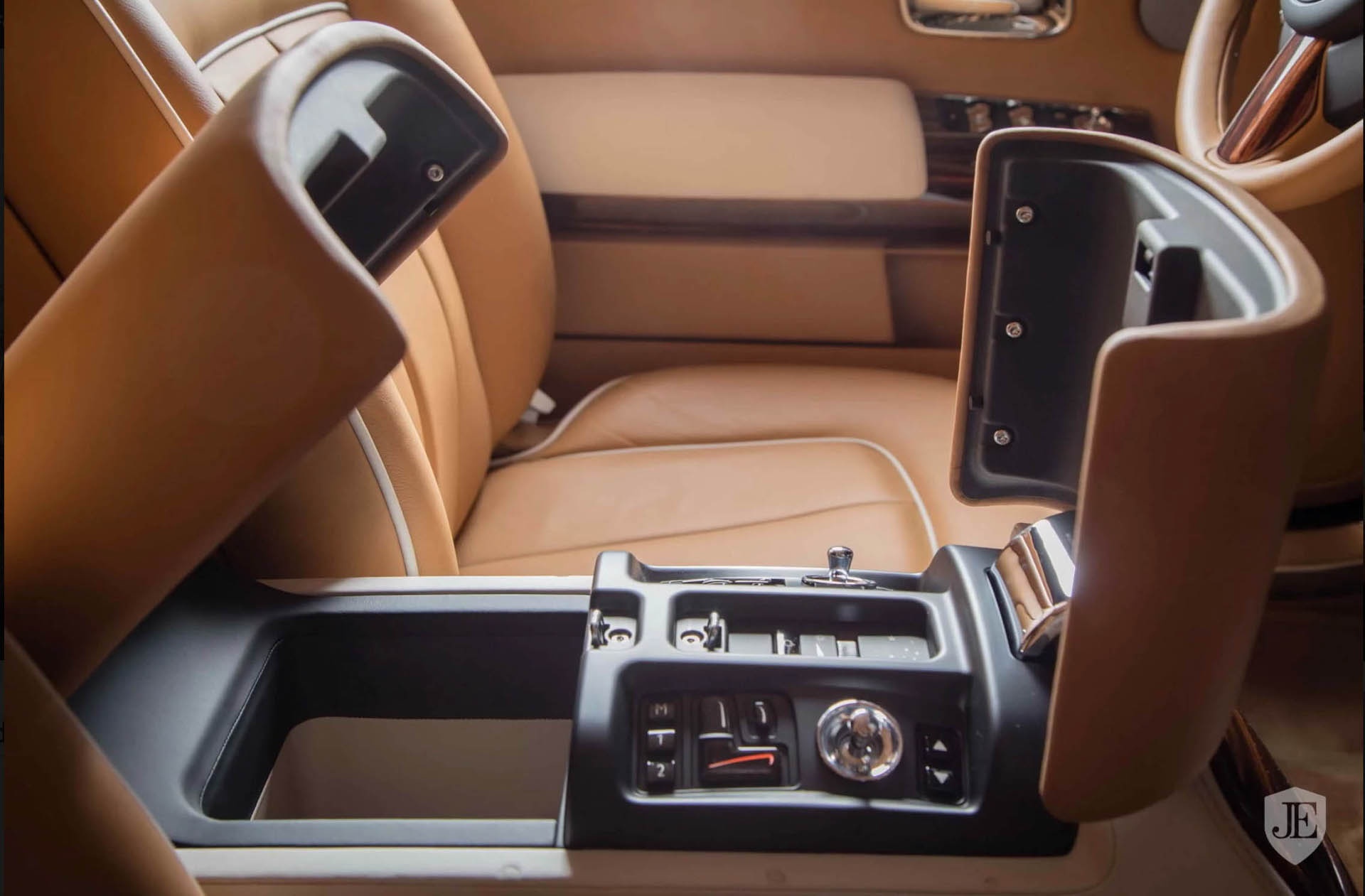 Rolls-Royce Phantom Coupe phien ban dac biet anh 6