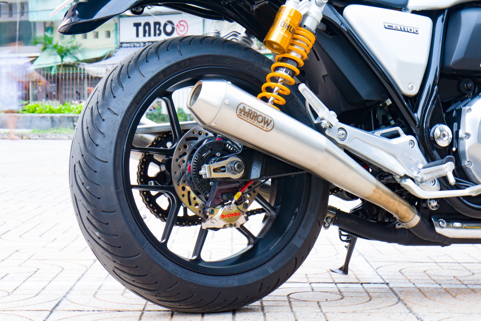 Honda CB1100 độ ở Sài Gòn ảnh 5 Honda CB1100 do o Sai Gon anh 5