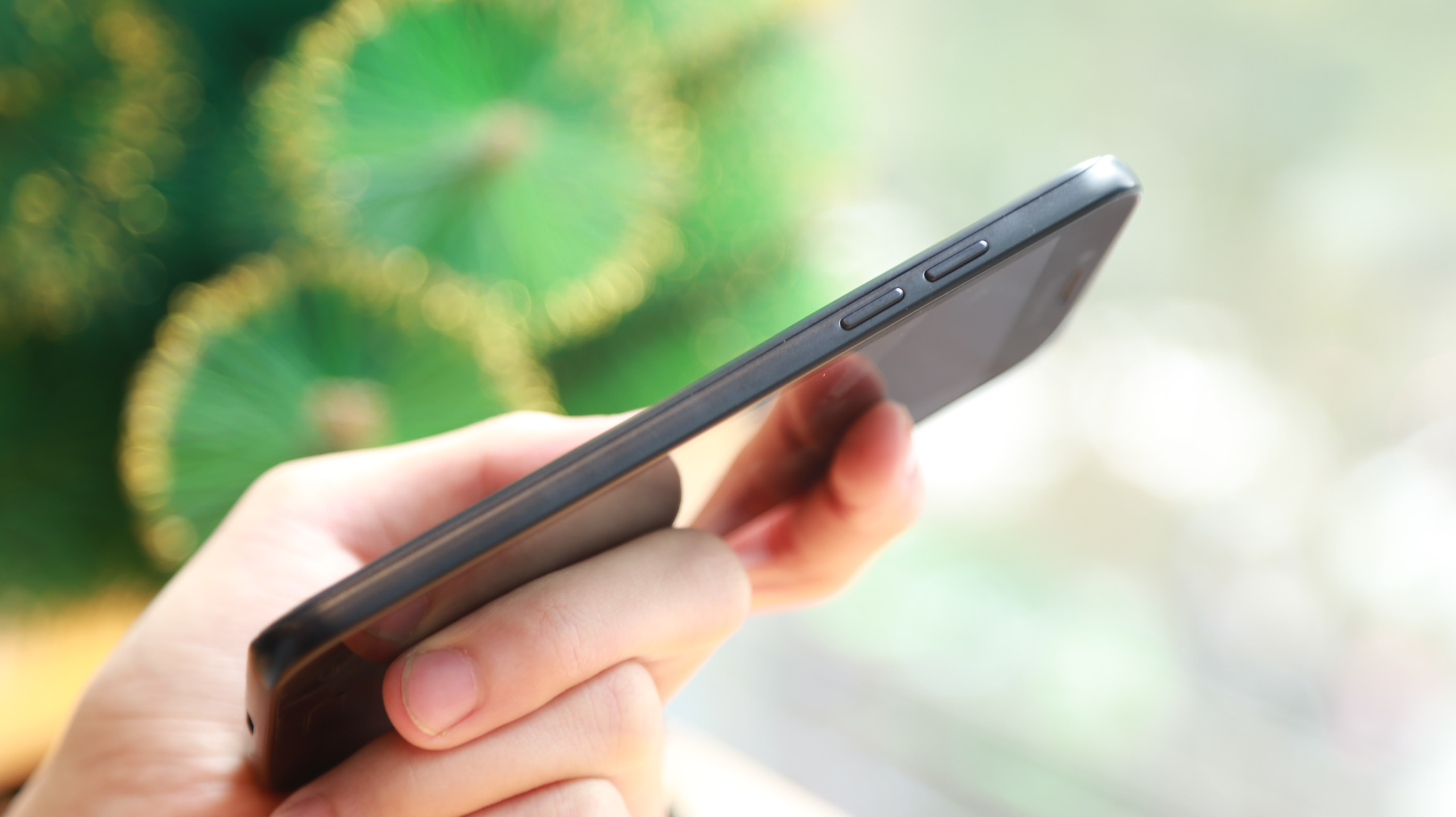 Danh gia Galaxy J2 Pro anh 3