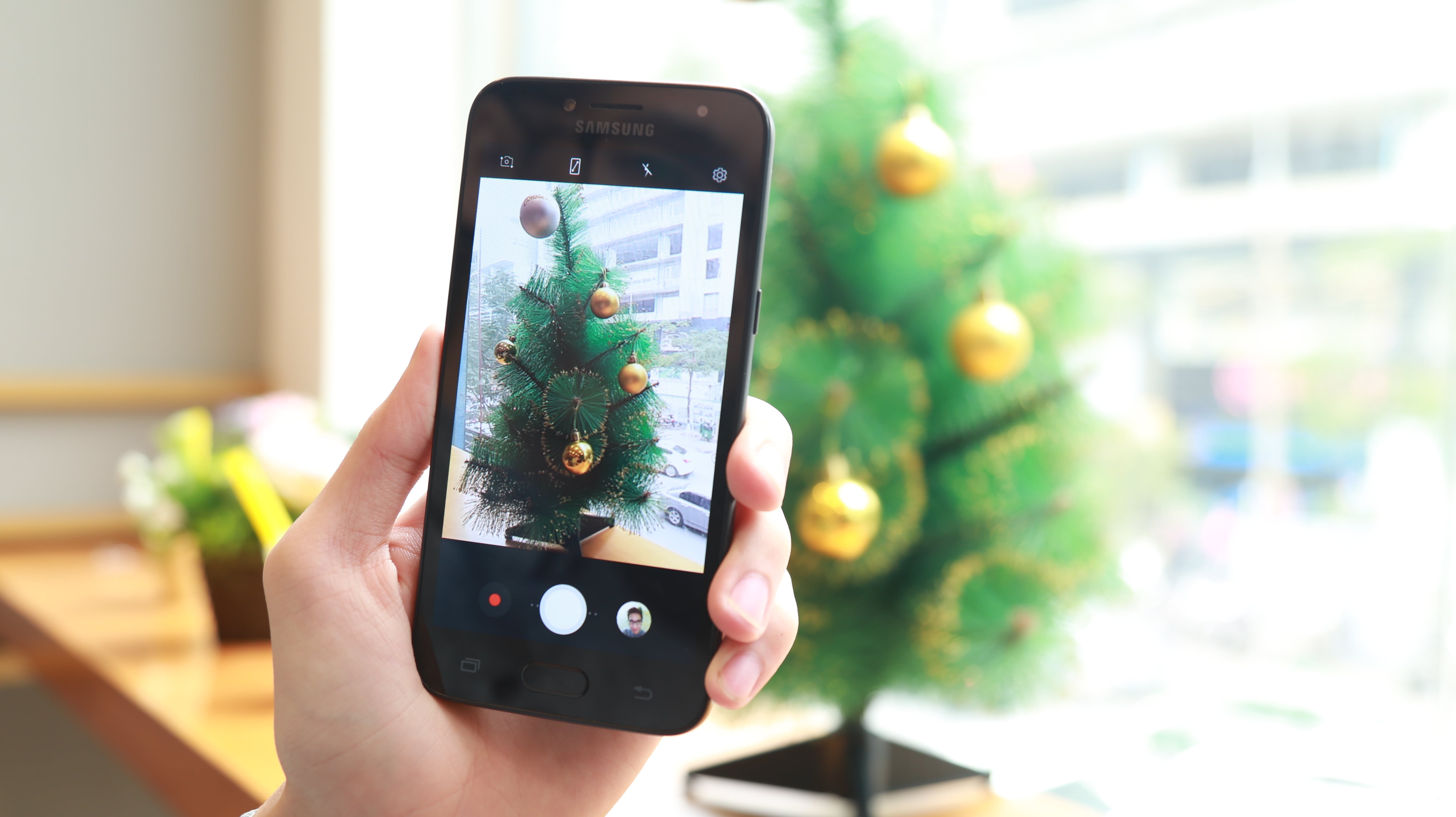 Danh gia nhanh Samsung J2 Pro (2018) hinh anh