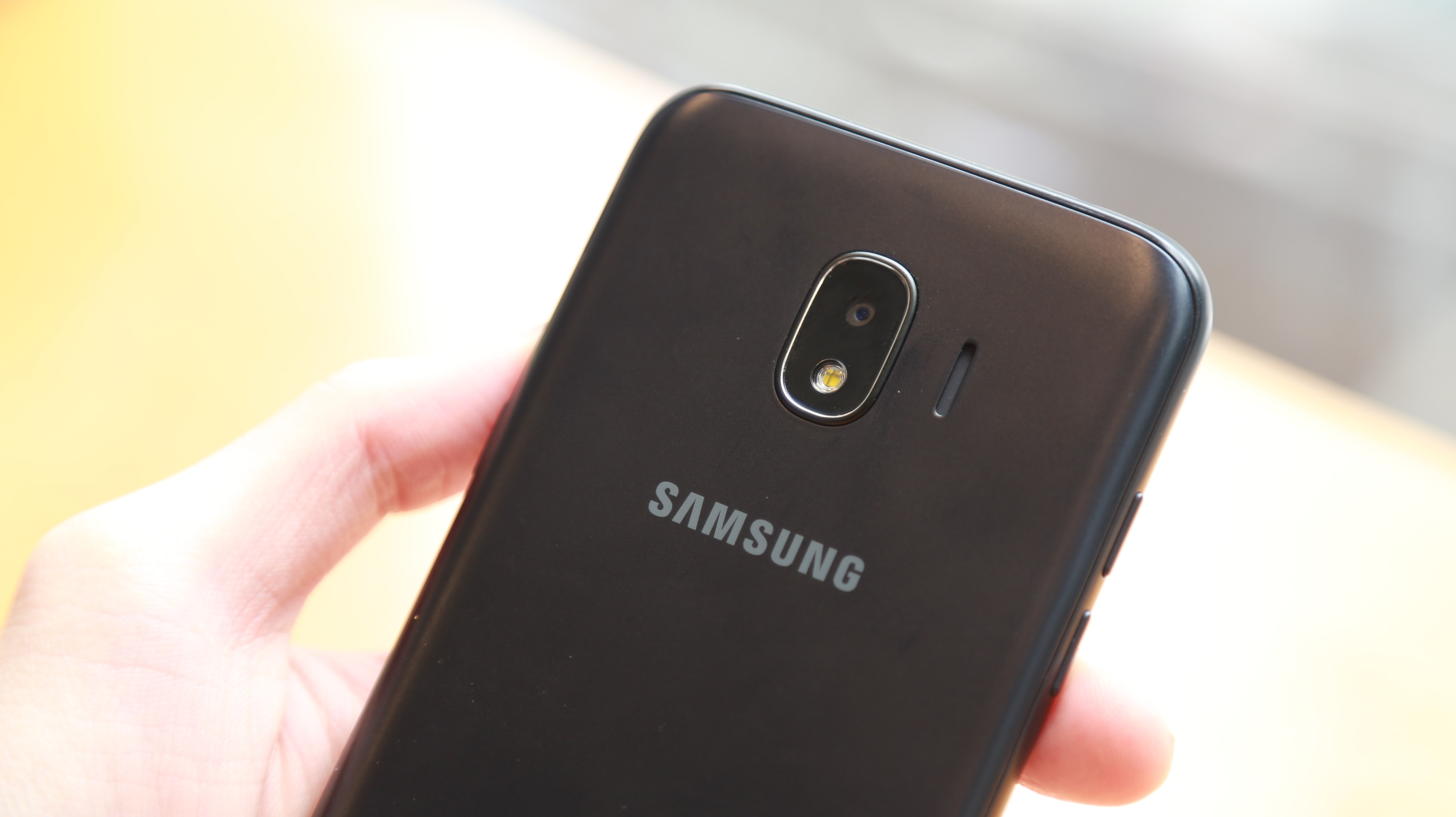 Danh gia Galaxy J2 Pro anh 5