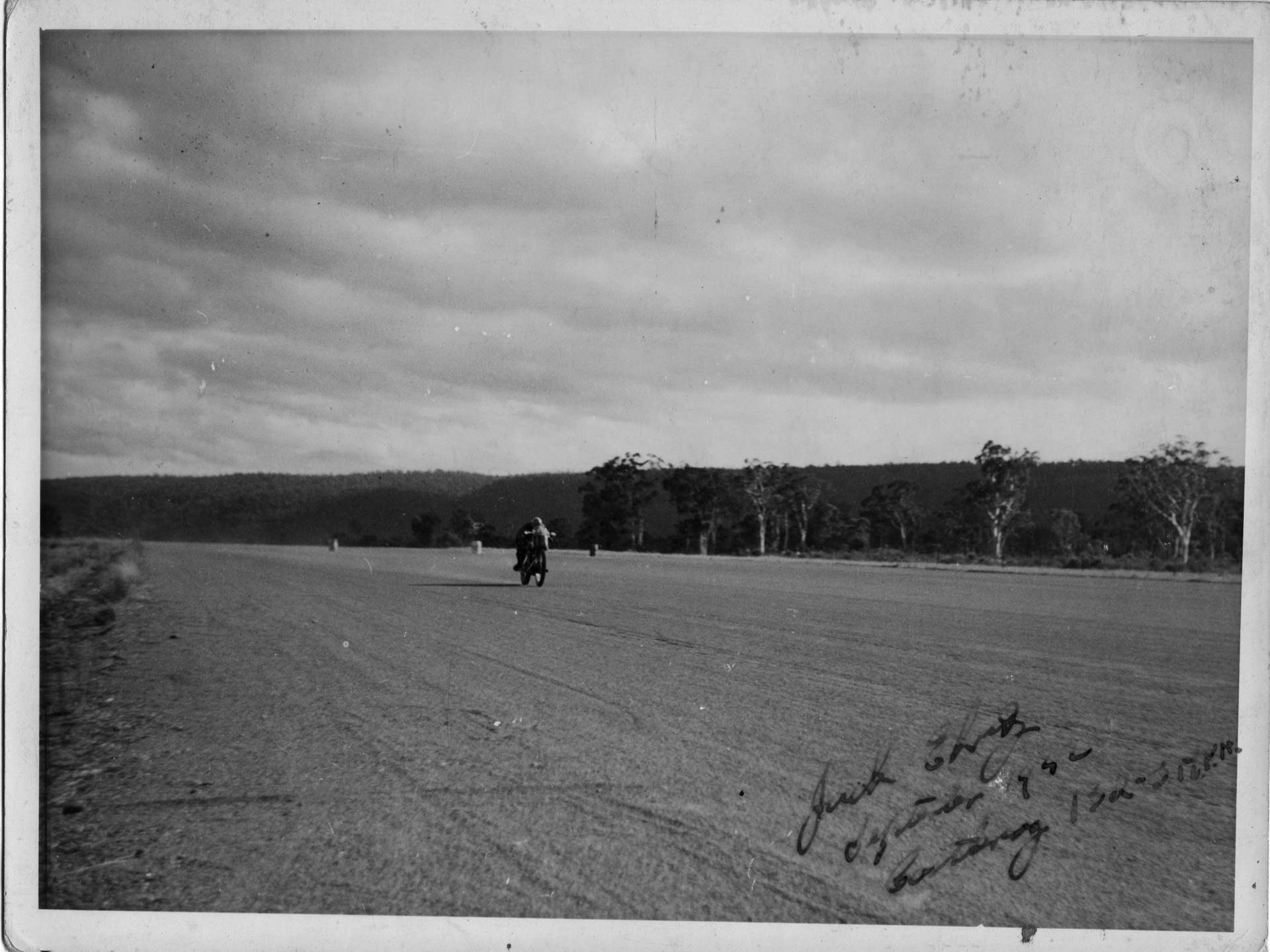 Moto co Vincent Black Lightning gia 1 trieu USD anh 7