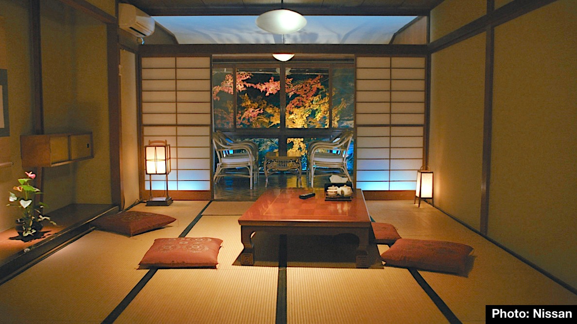 Dep tu quay ve cho cu cua Nissan anh 3