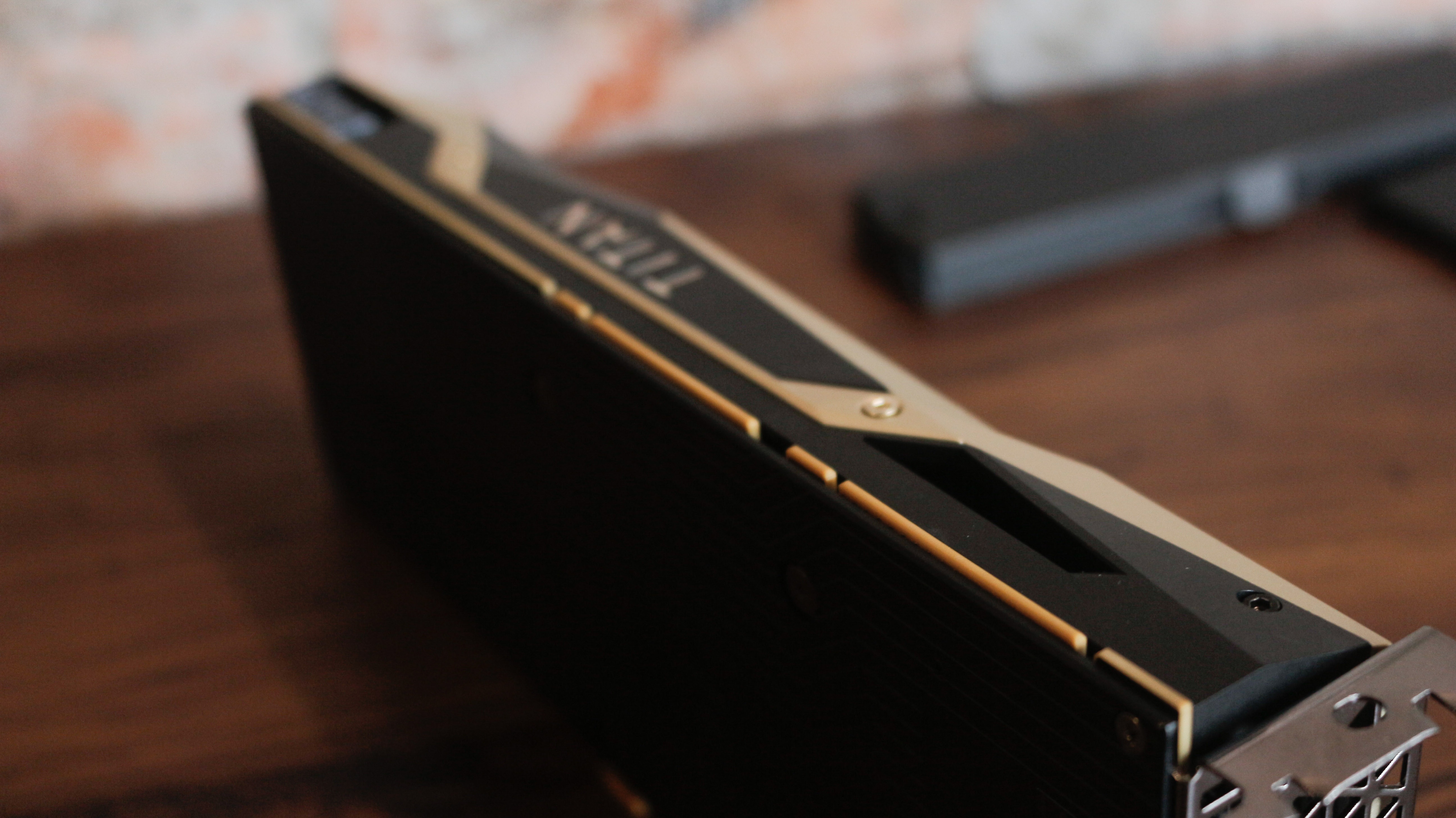 Hinh anh VGA TITAN anh 4