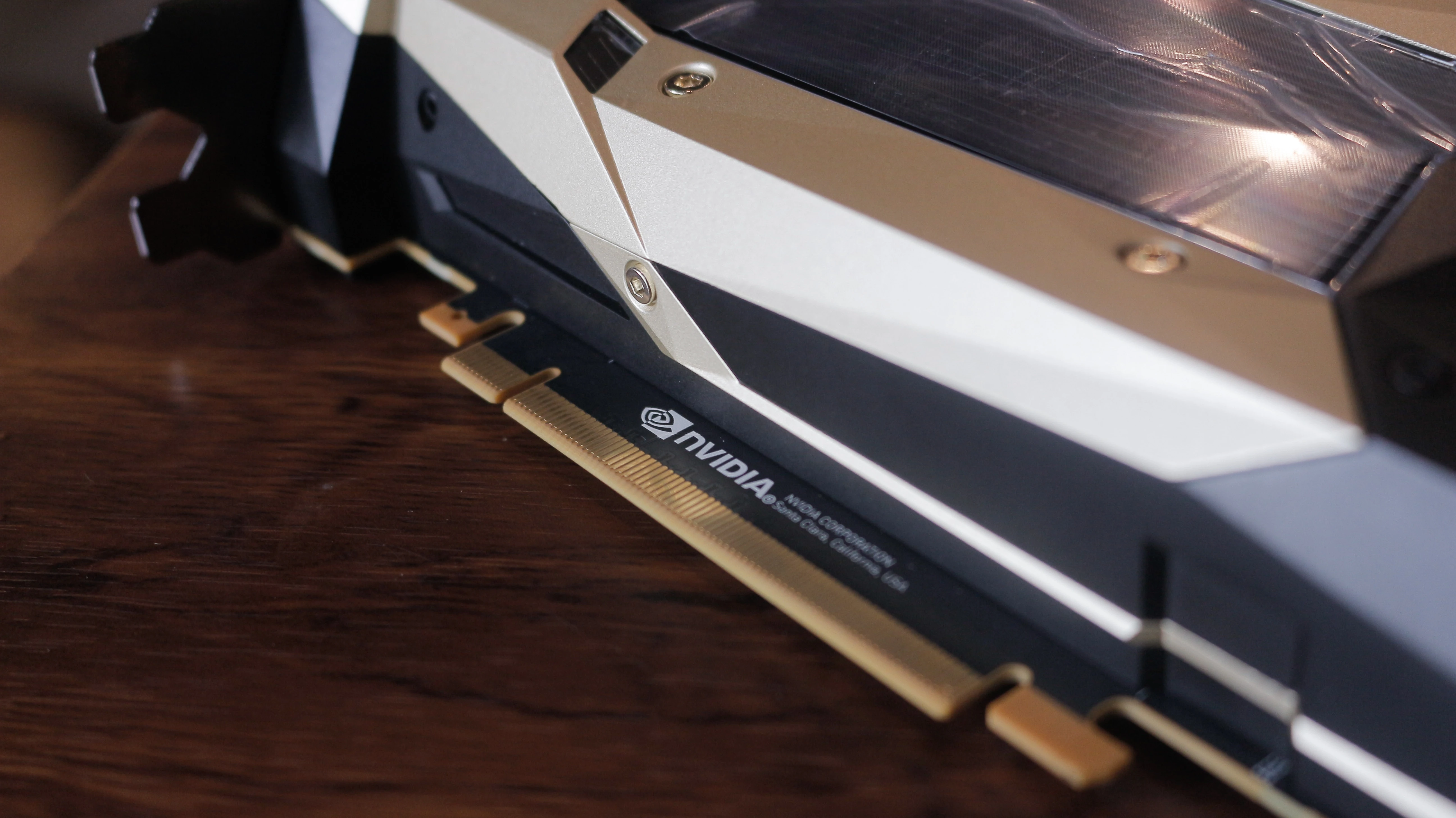 Hinh anh VGA TITAN anh 6