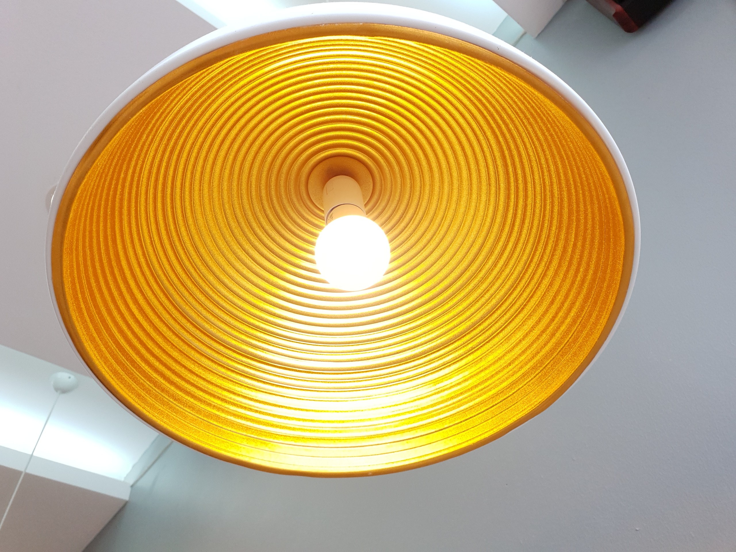 Thay doi dang gia tren S9 anh 6