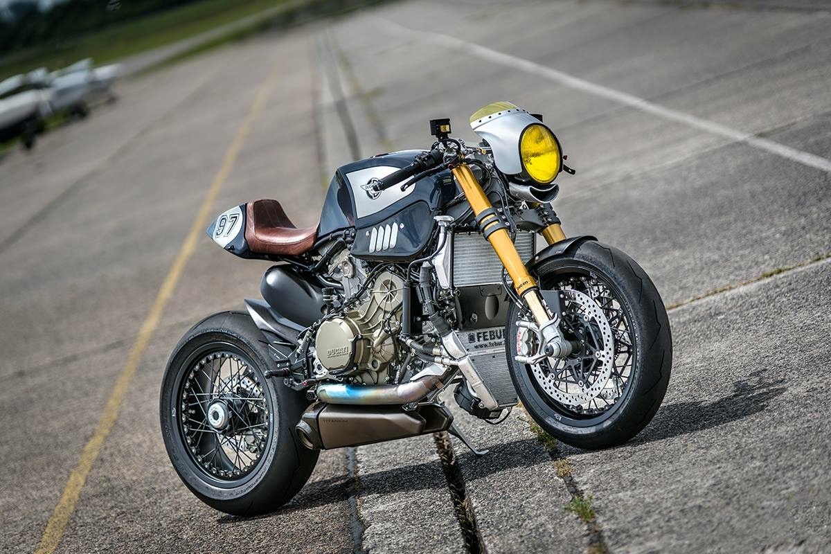 Ducati 1299 Panigale R khac la voi ban do cafe racer hinh anh