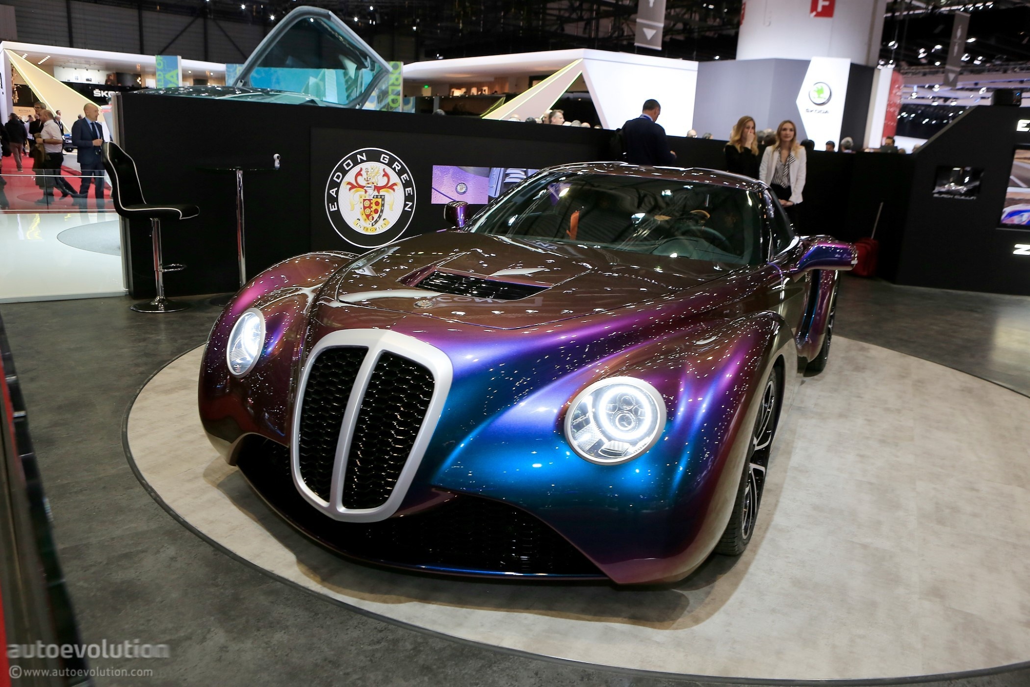 Chevrolet Corvette ''thay ao'' gia trieu bang Anh anh 2