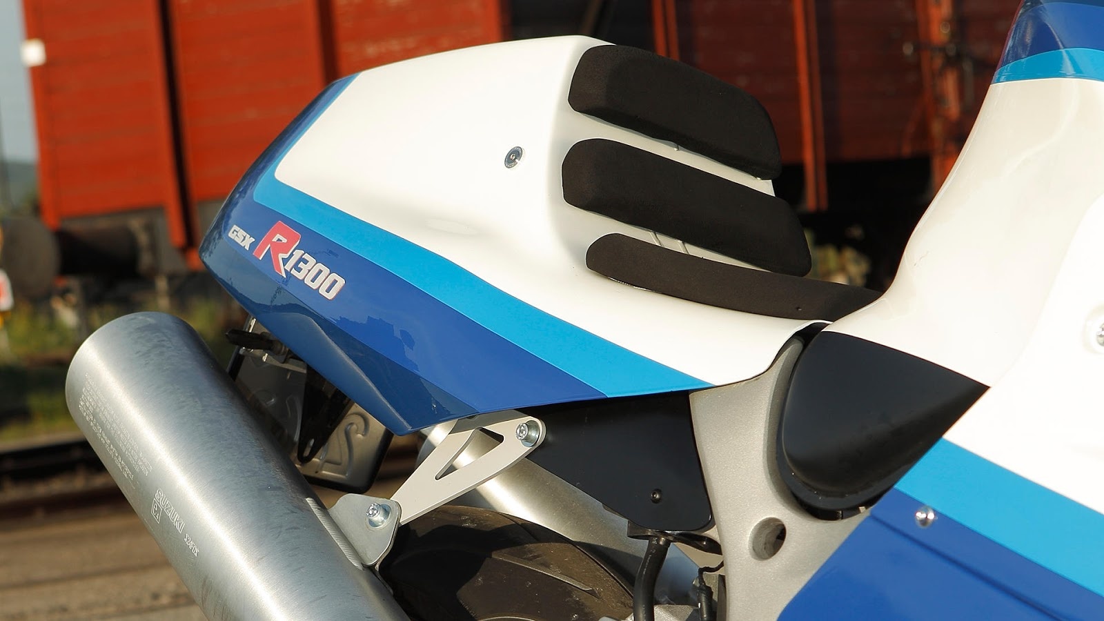 Suzuki Hayabusa ''xuong doi'' Suzuki GSX-R1100 anh 5