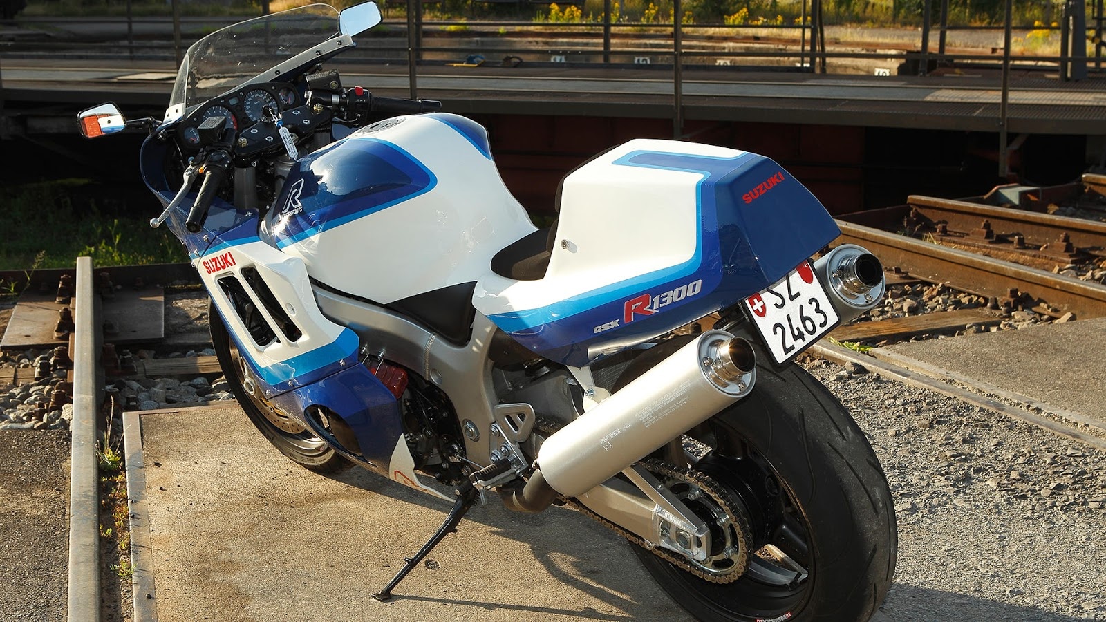 Suzuki Hayabusa ''xuong doi'' Suzuki GSX-R1100 anh 4