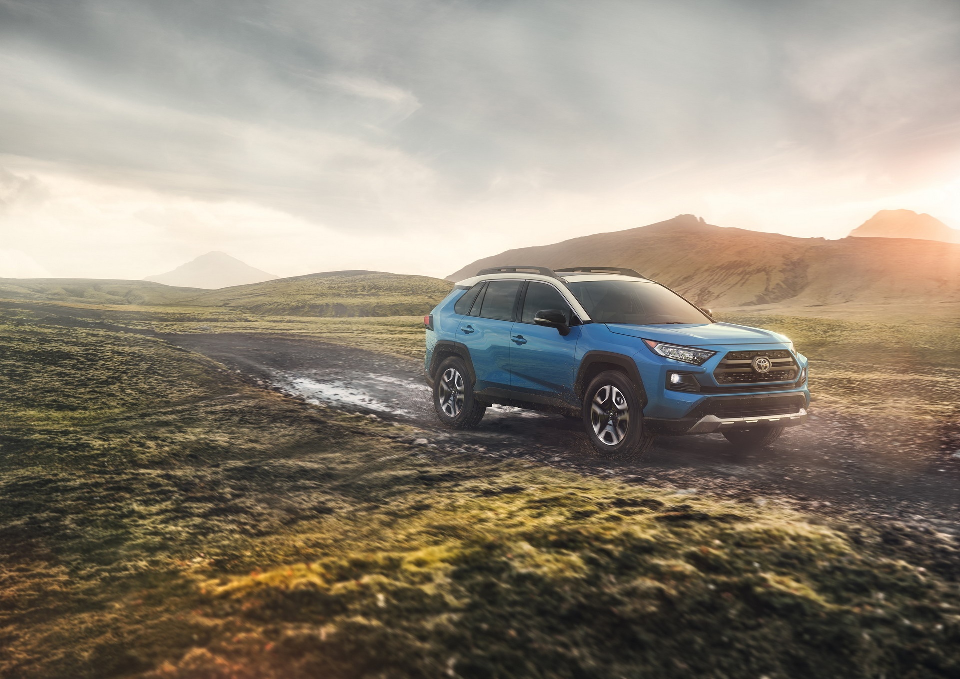 Toyota RAV4 2019 ra mat, de doa Mazda CX-5 hinh anh
