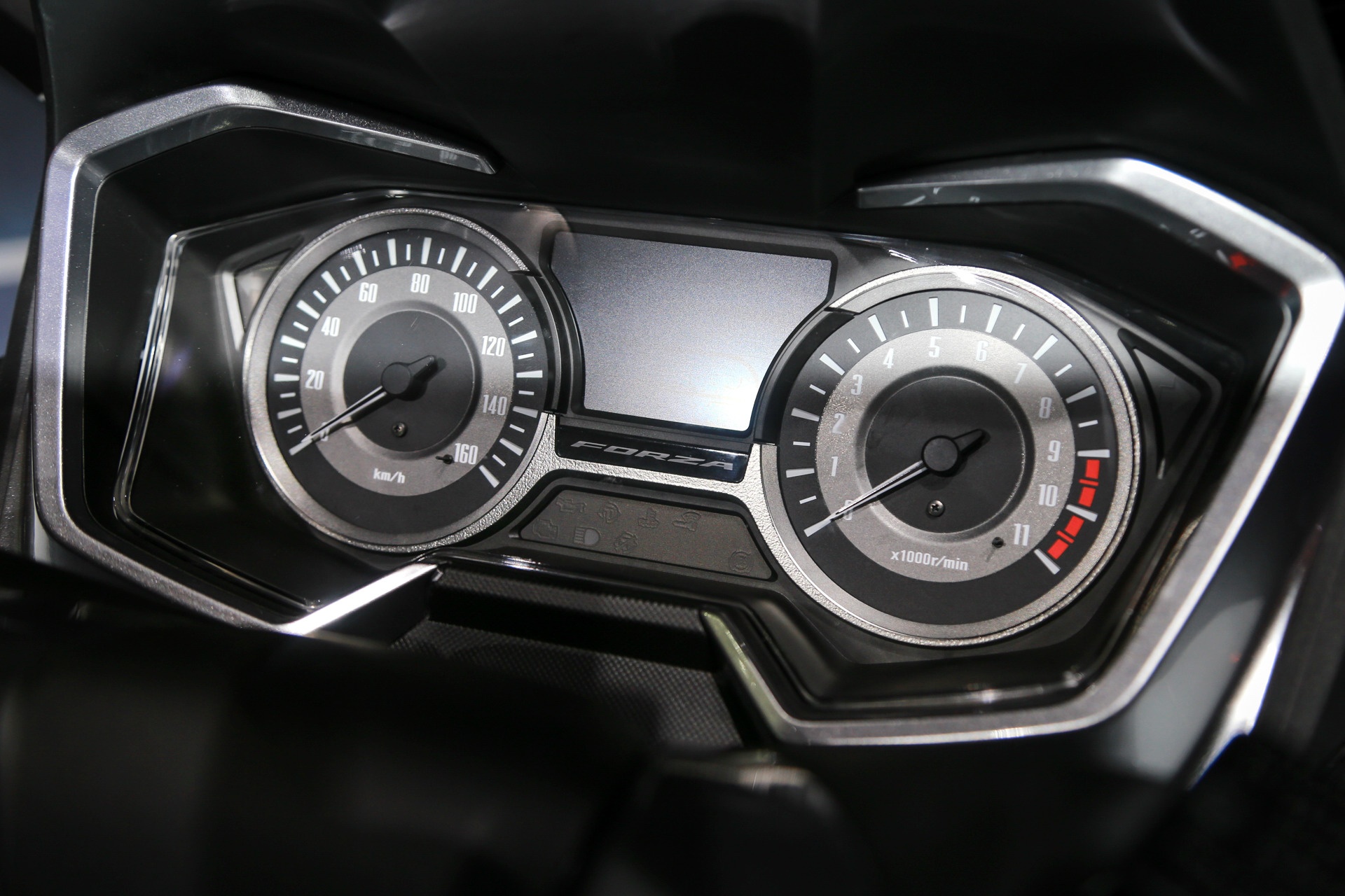 Honda Forza 300 2018 ảnh 6 Honda Forza 300 2018 anh 6