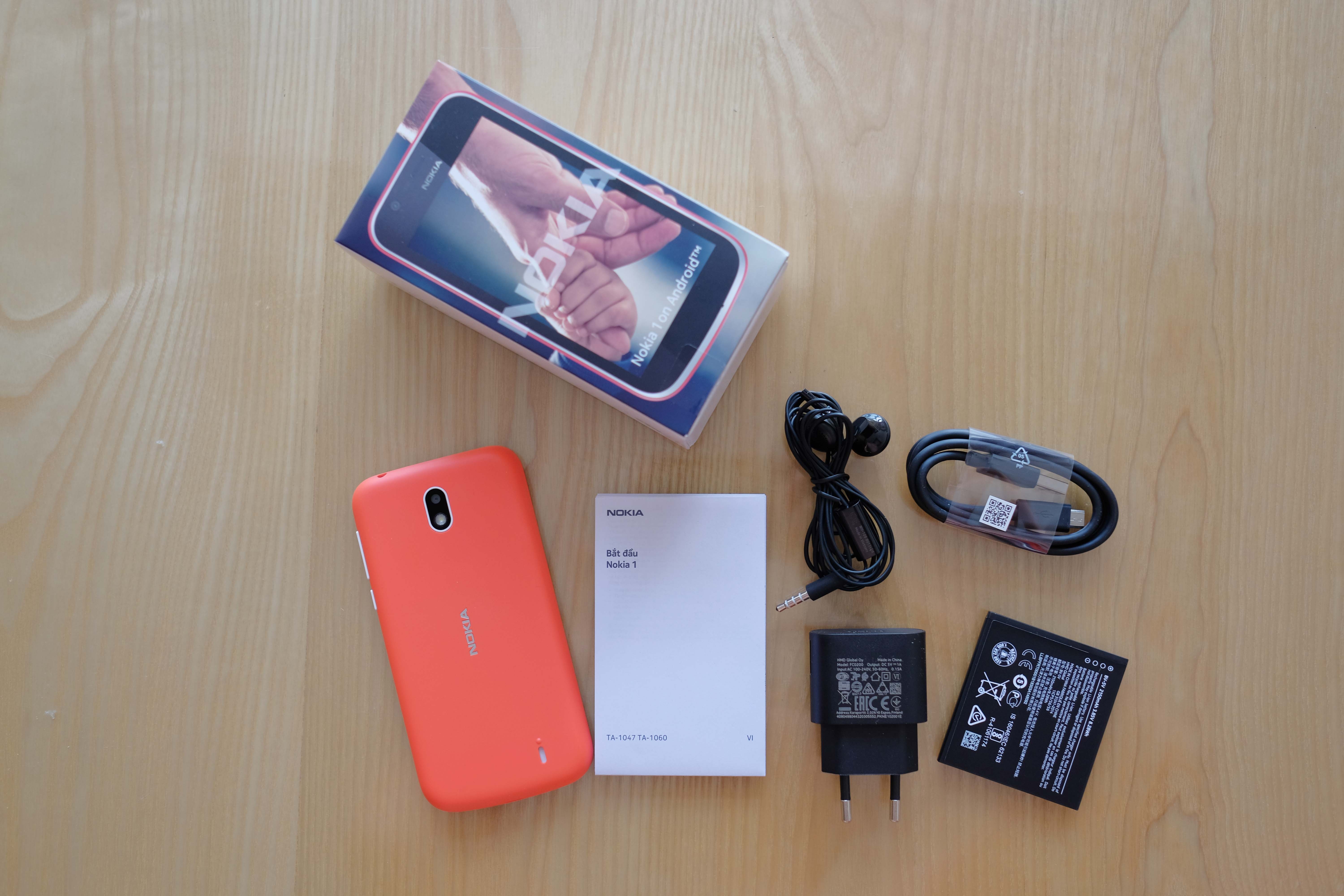 Mo hop va trai nghiem Nokia 1 anh 1