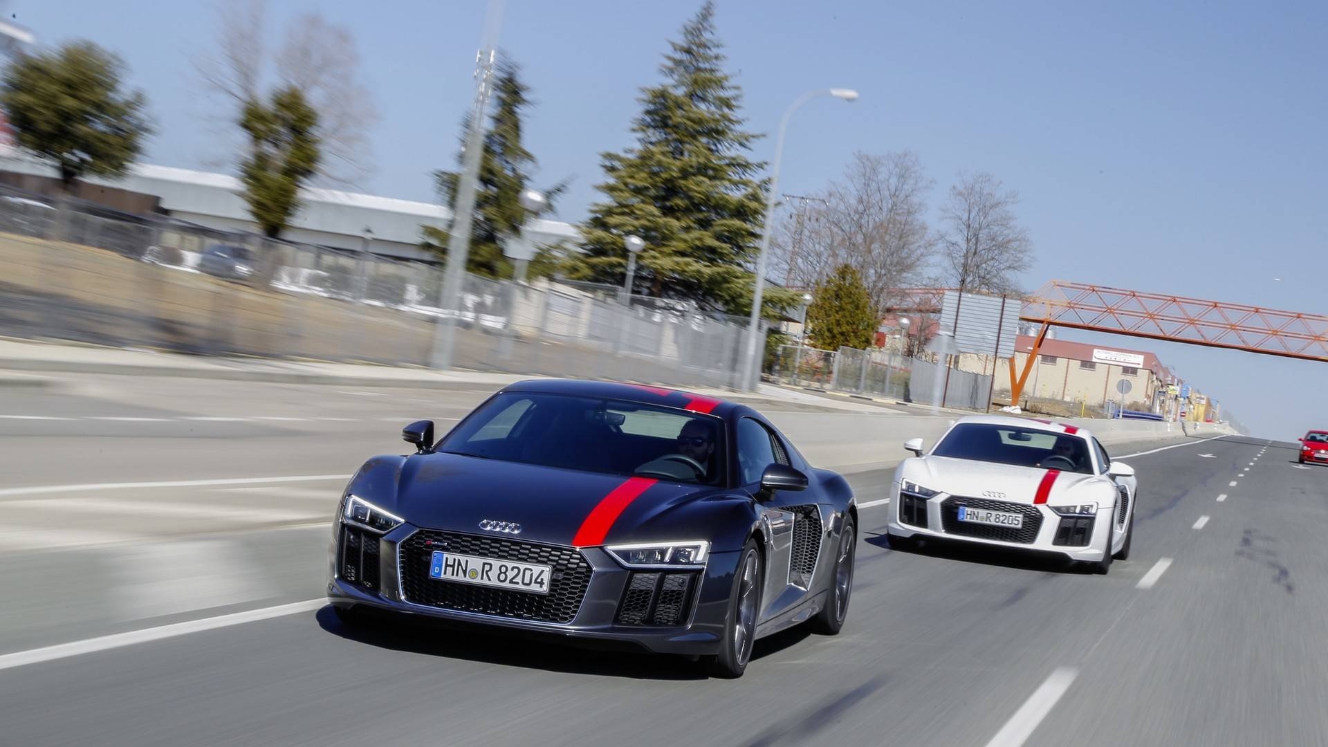 Audi R8 V10 RWS - phien ban R8 re nhat tu truoc den nay hinh anh