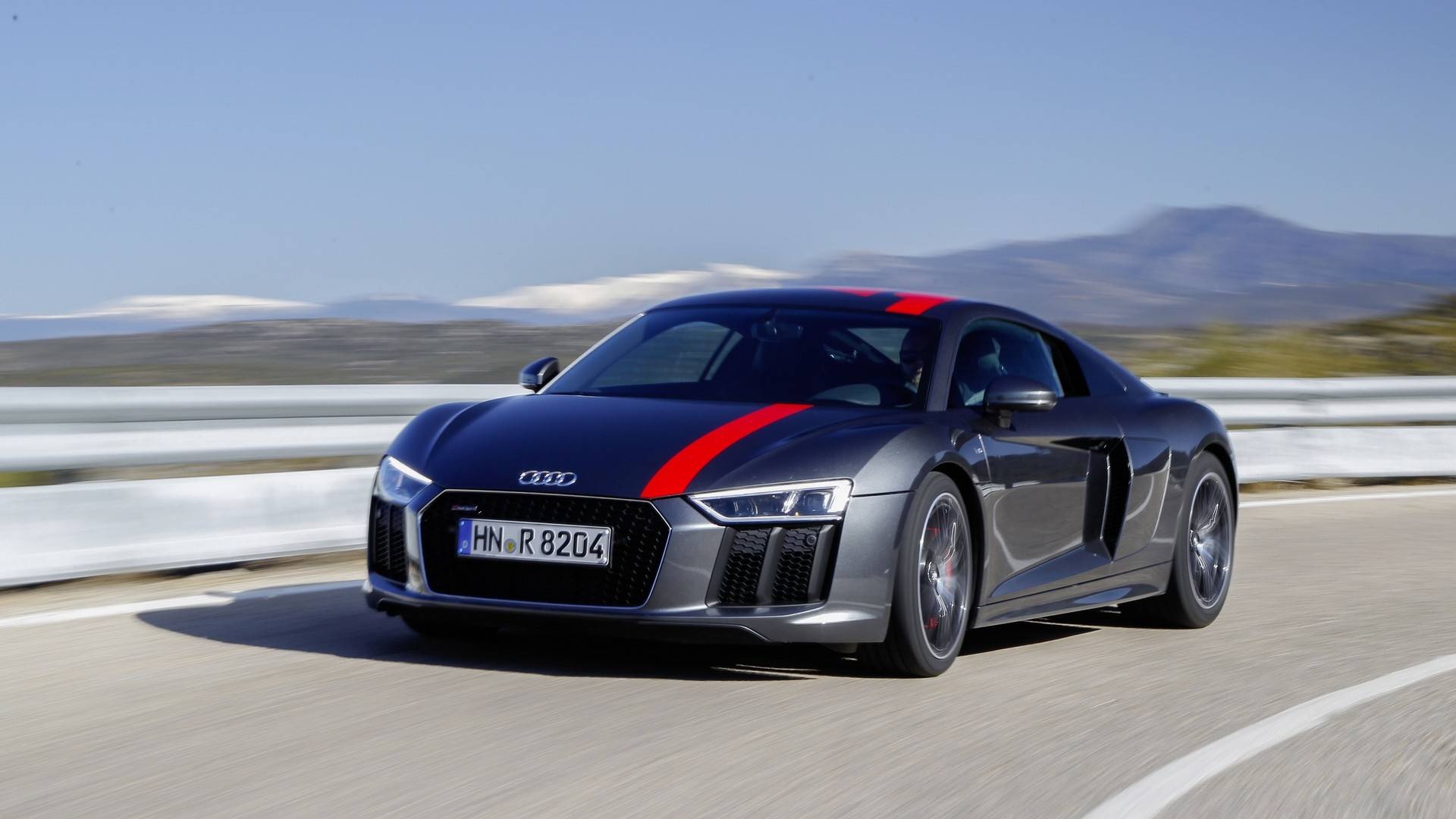 Audi ra mat R8 V10 phien ban gioi han gia tu 140.000 USD hinh anh