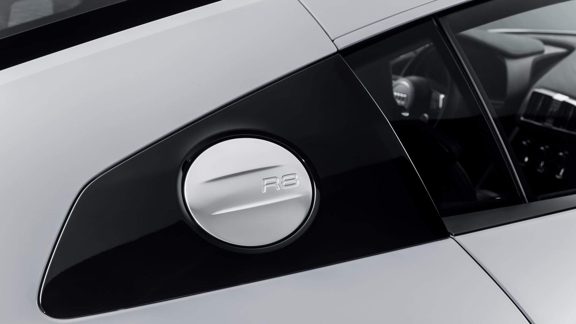 Audi R8 V10 RWS ra mắt ảnh 8 Audi R8 V10 RWS ra mat anh 8