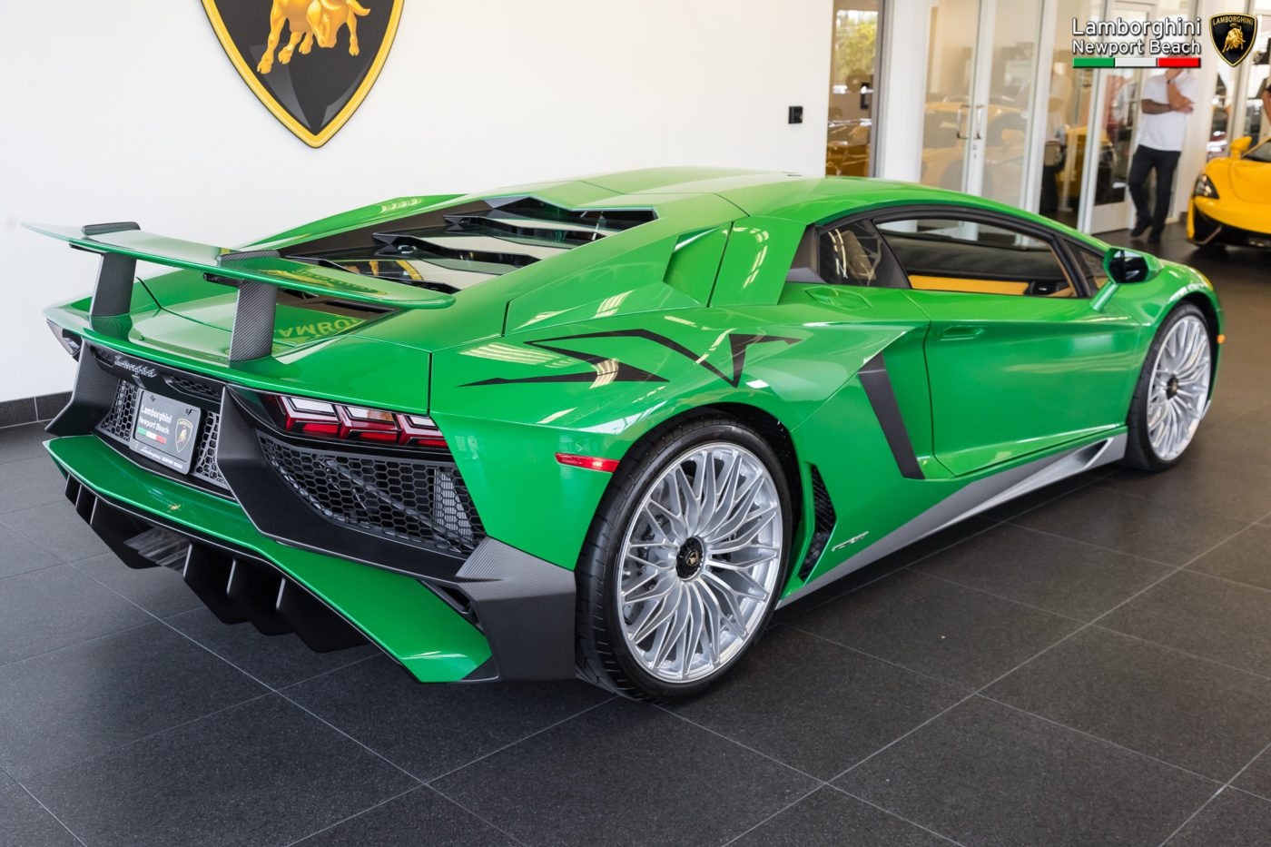 Lamborghini Aventador SV phien ban dac biet anh 2