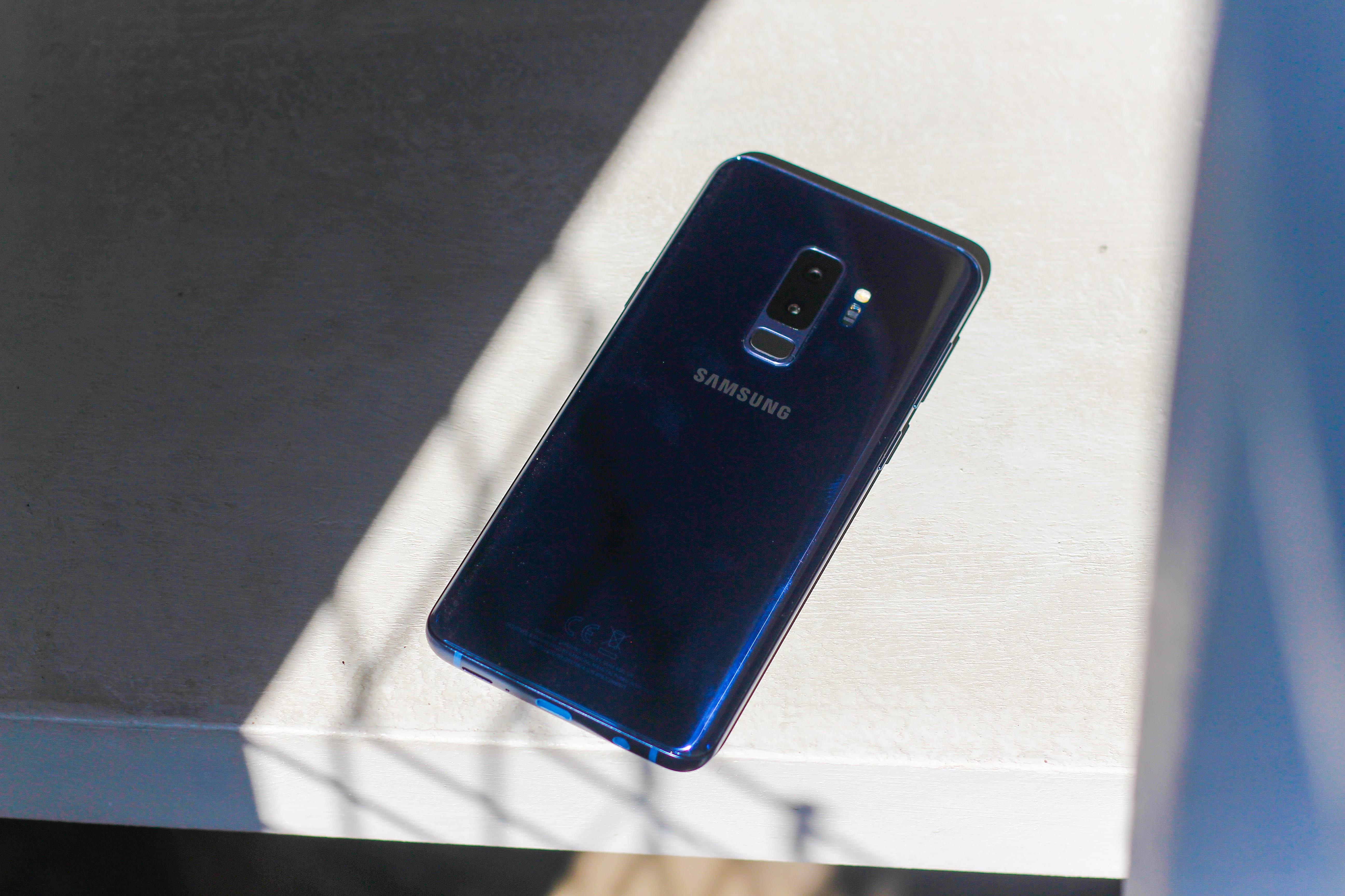 Trai nghiem Samsung Galaxy S9+ xanh san ho anh 7