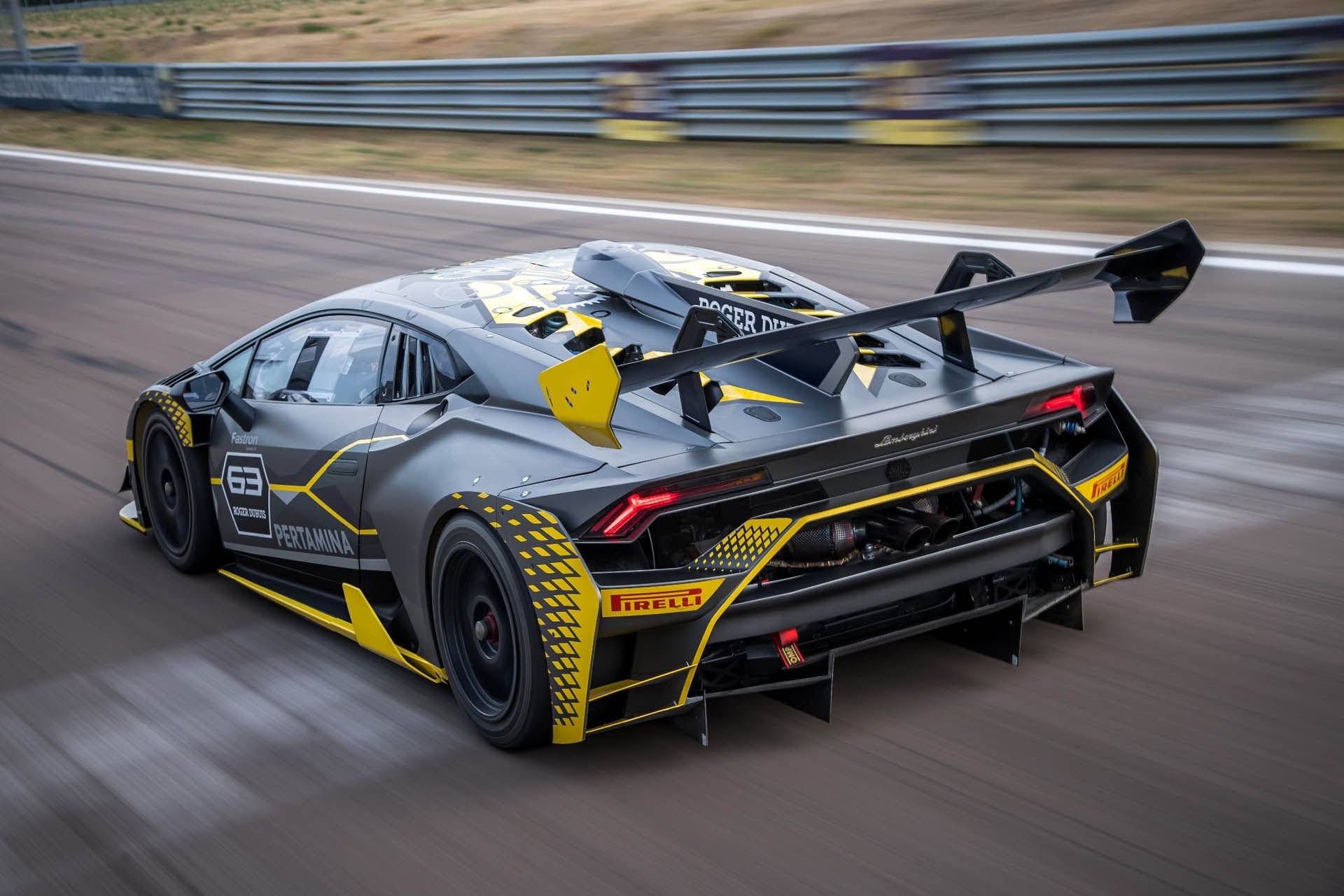 Lamborghini Huracan Super Trofeo EVO ra mat anh 3