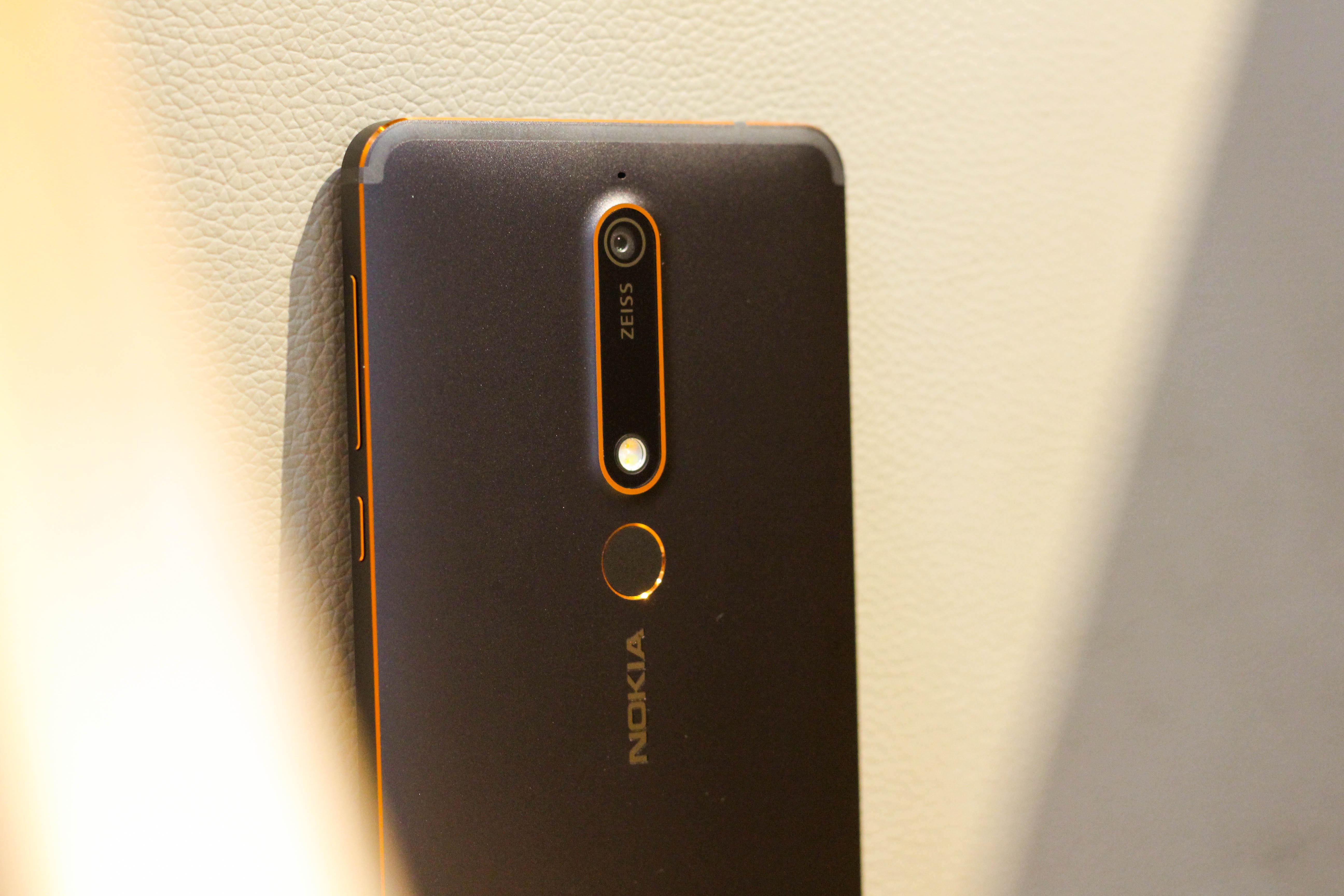 Mo hop Nokia 6 2018 anh 13