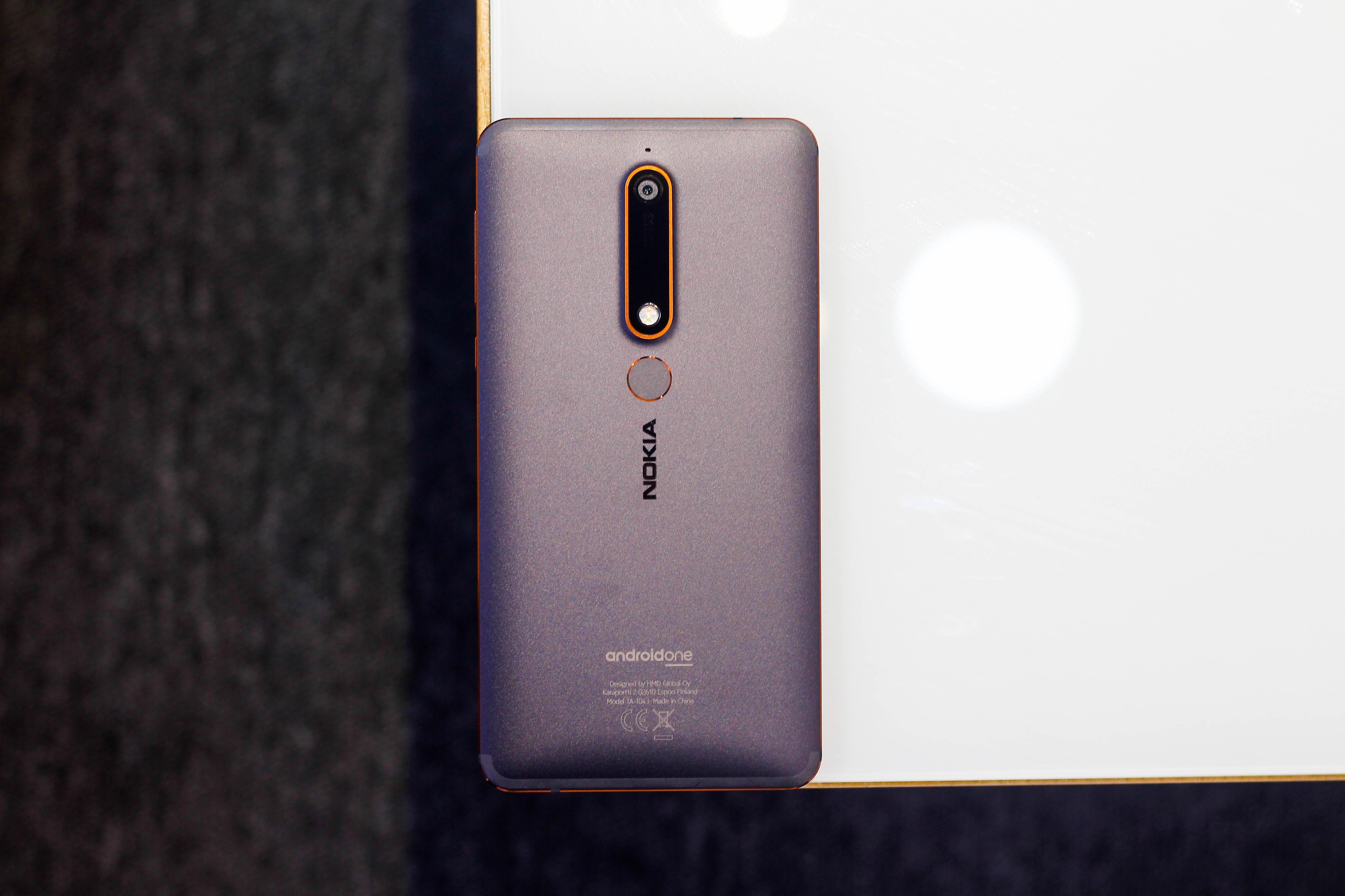 Mo hop Nokia 6 2018 anh 11