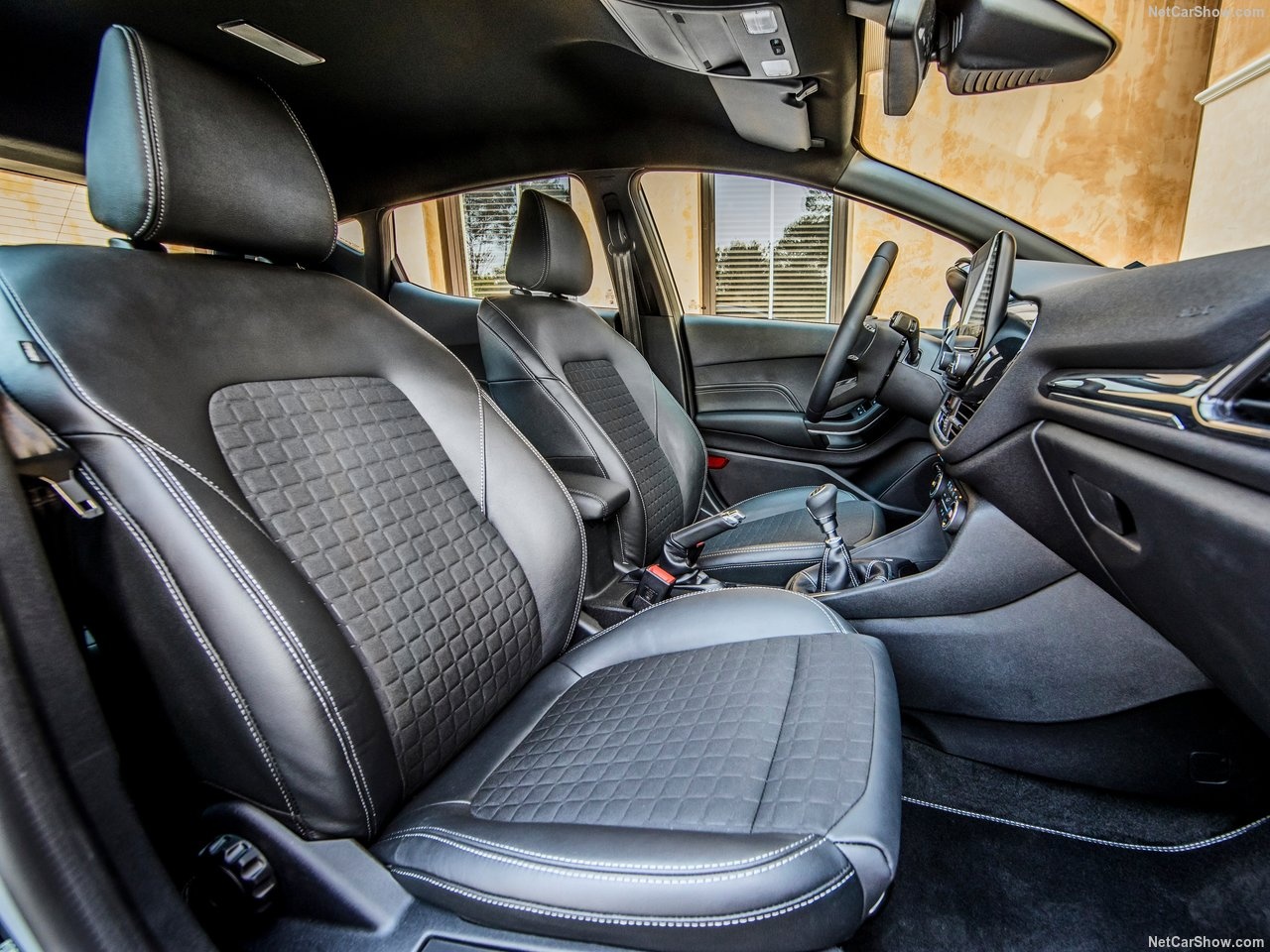 Ford Fiesta Active mới ra mắt ảnh 4 Ford Fiesta Active moi ra mat anh 4