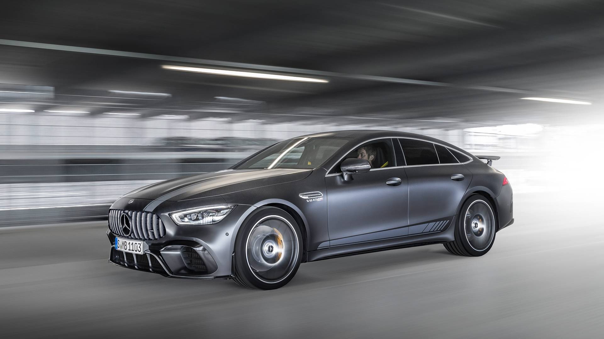 'Sieu sedan' Mercedes-AMG GT 63 S manh hon 600 ma luc hinh anh