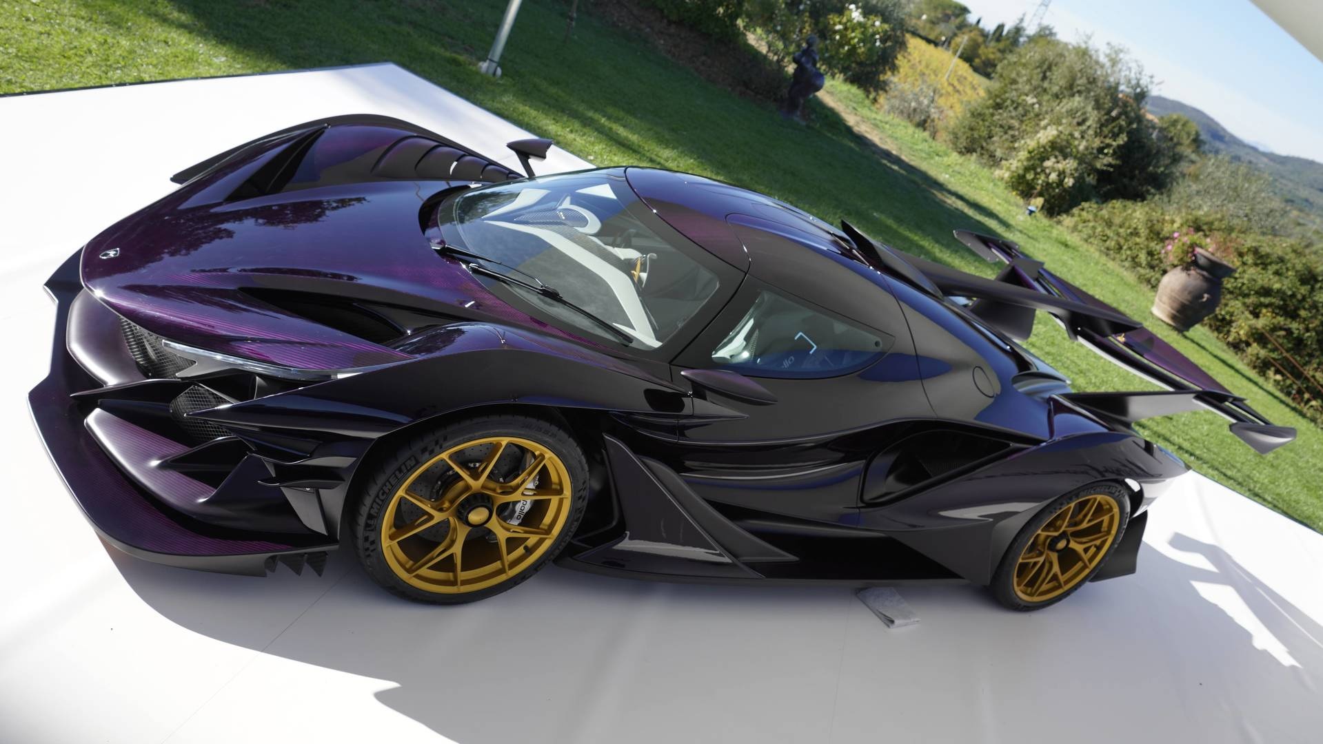 Apollo Intensa Emozione xuat hien o Monaco anh 1