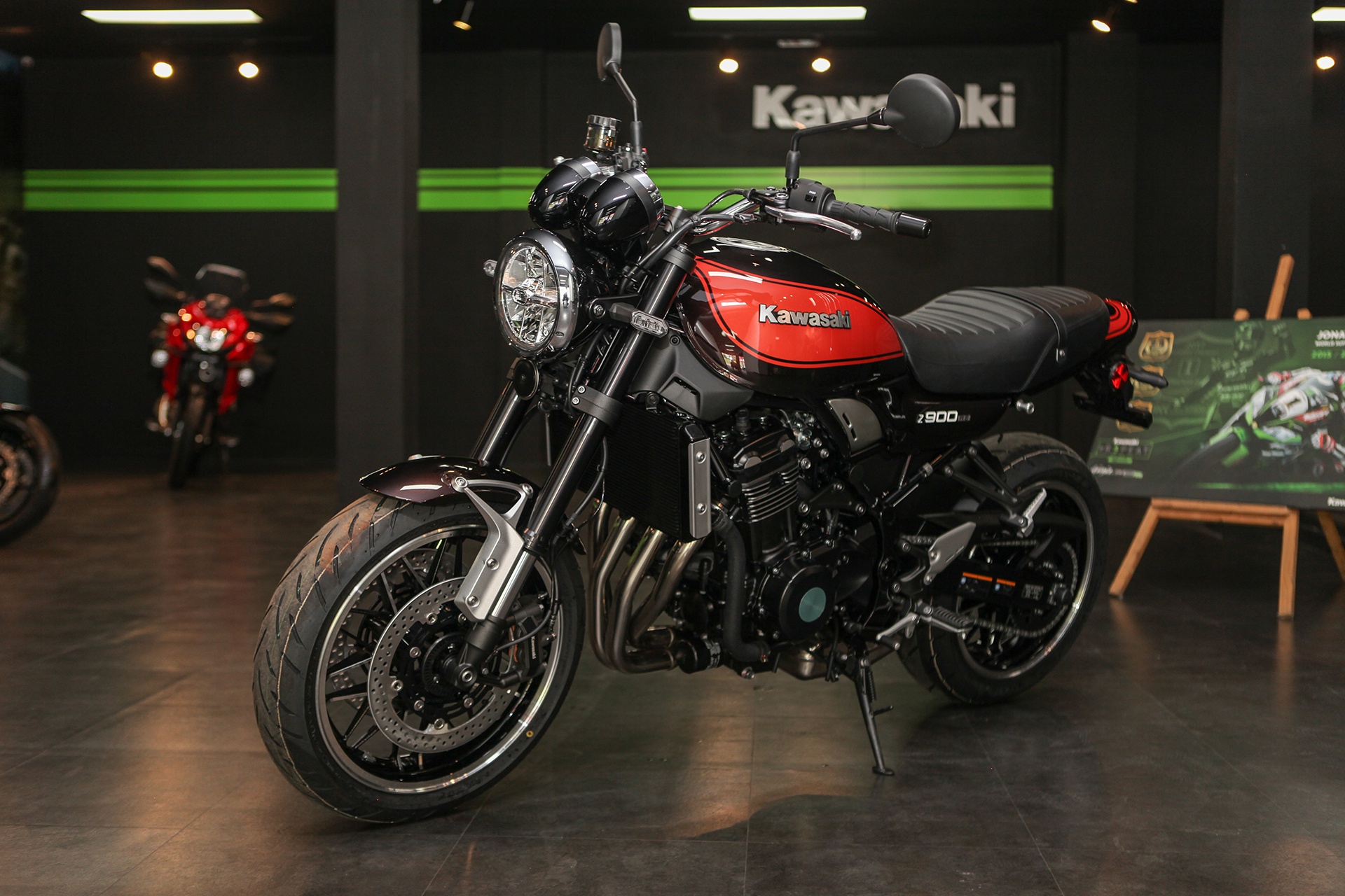 Kawasaki Z900RS 2018 anh 8