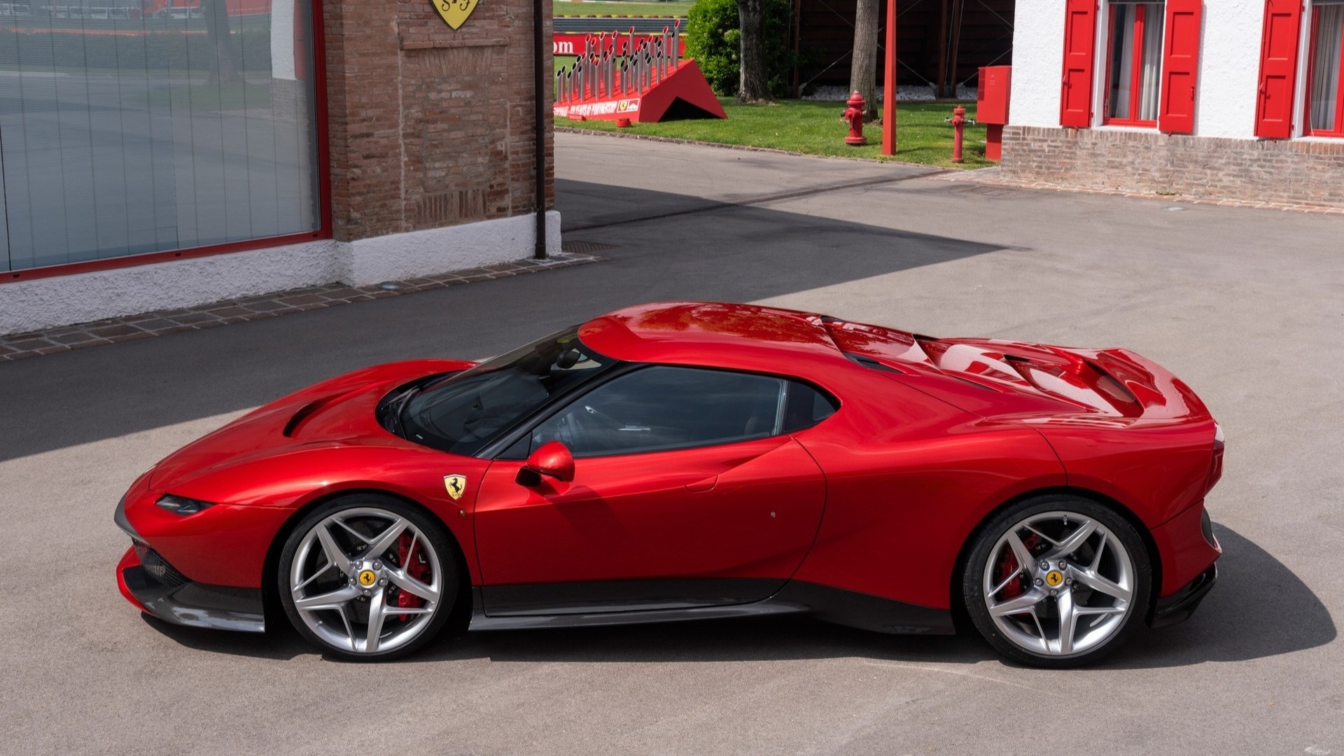 Ferrari ra mắt siêu xe lấy cảm hứng từ F40 ảnh 6 Ferrari ra mat sieu xe lay cam hung tu F40 anh 6