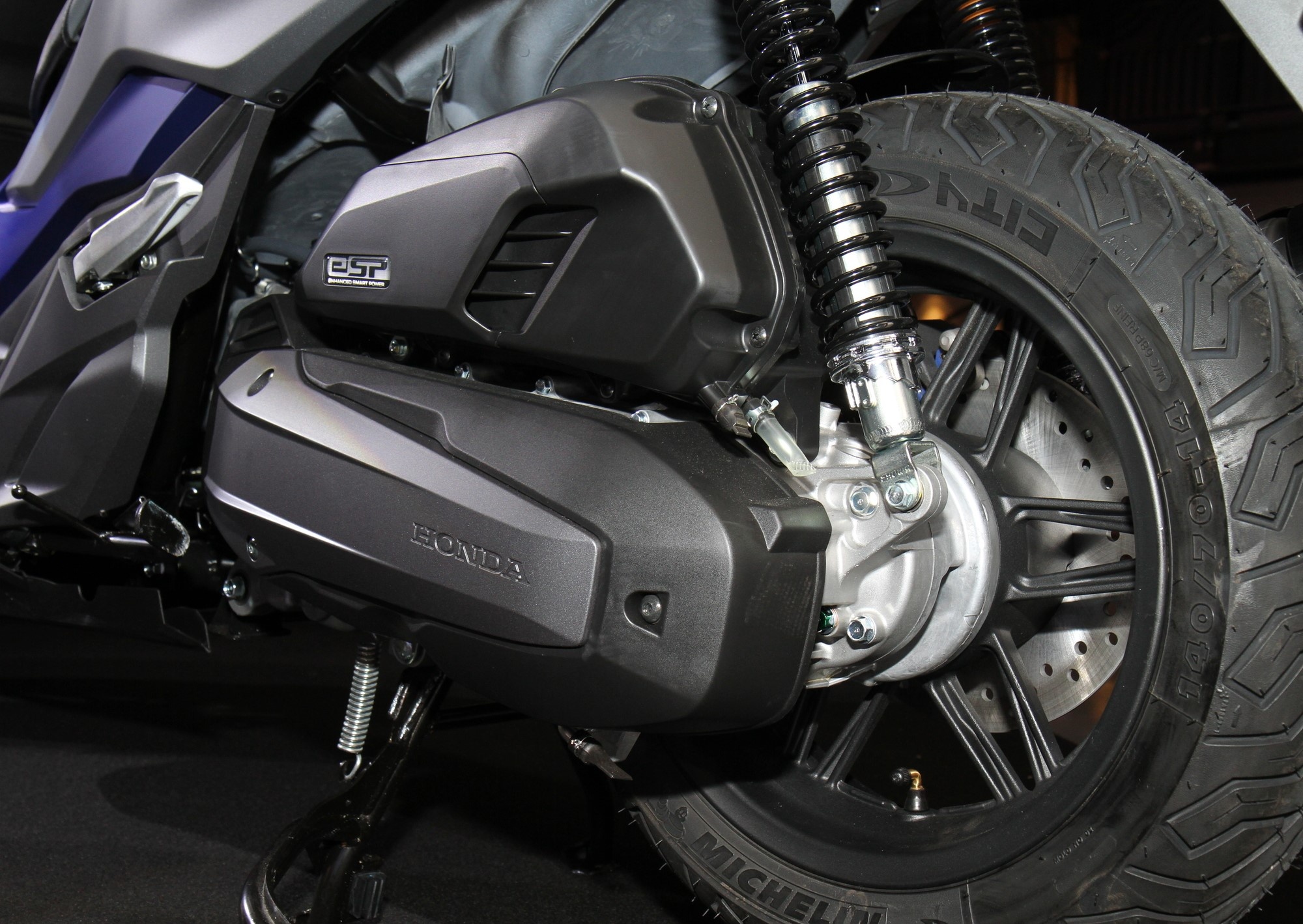 Xe tay ga Honda Forza 125 ra mat anh 7