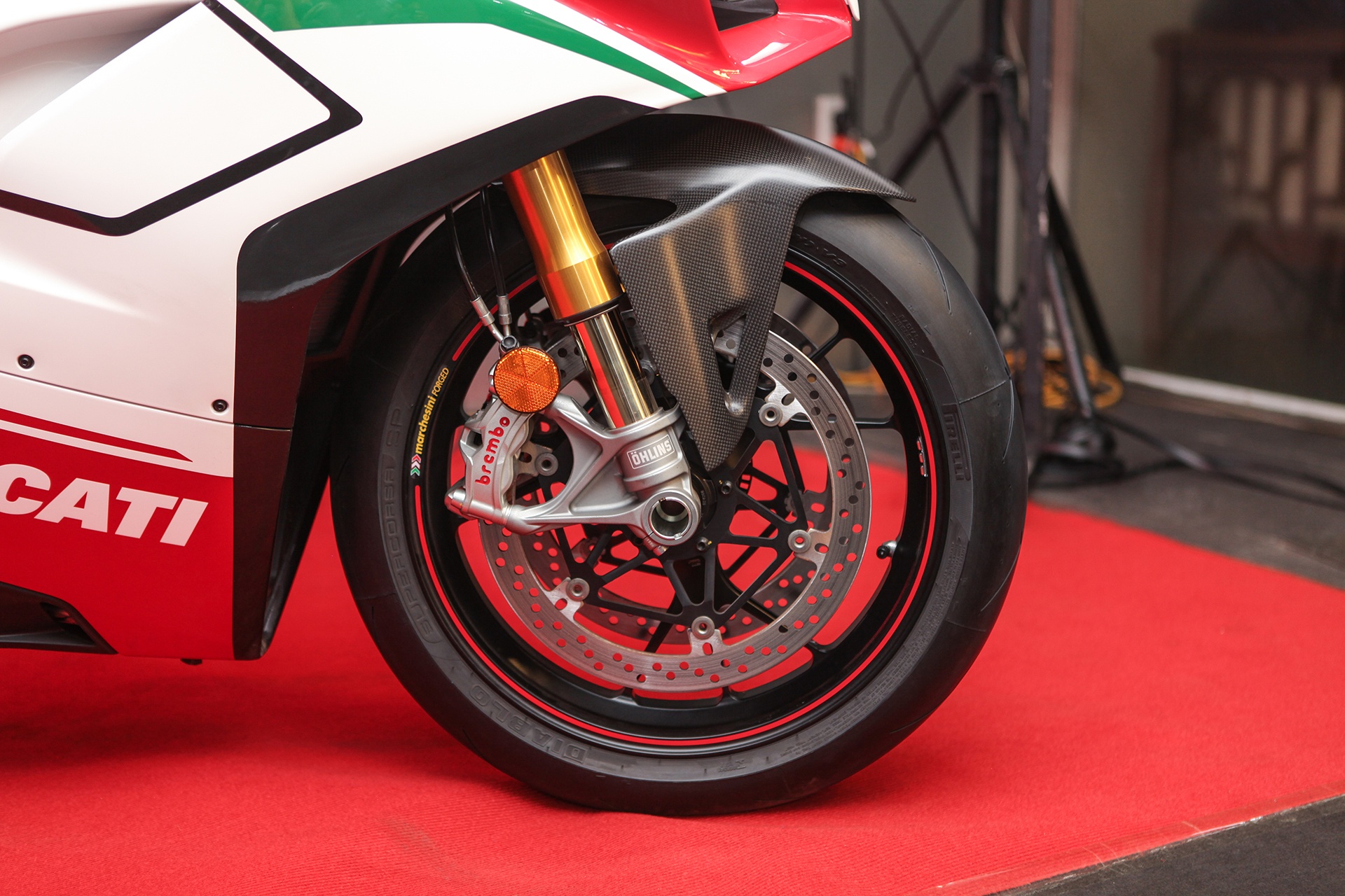 Ducati Panigale V4 Speciale anh 6