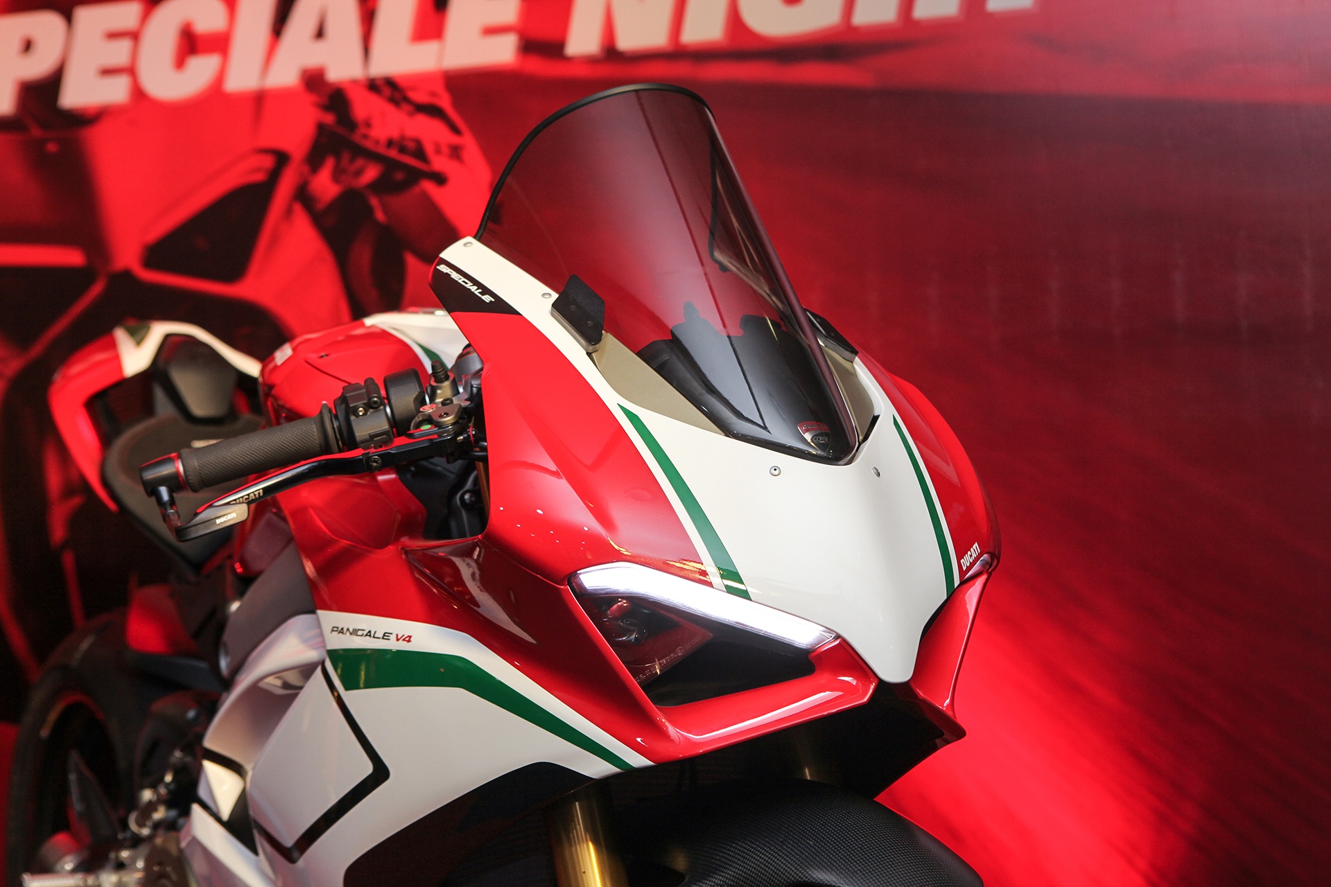Ducati Panigale V4 Speciale anh 5