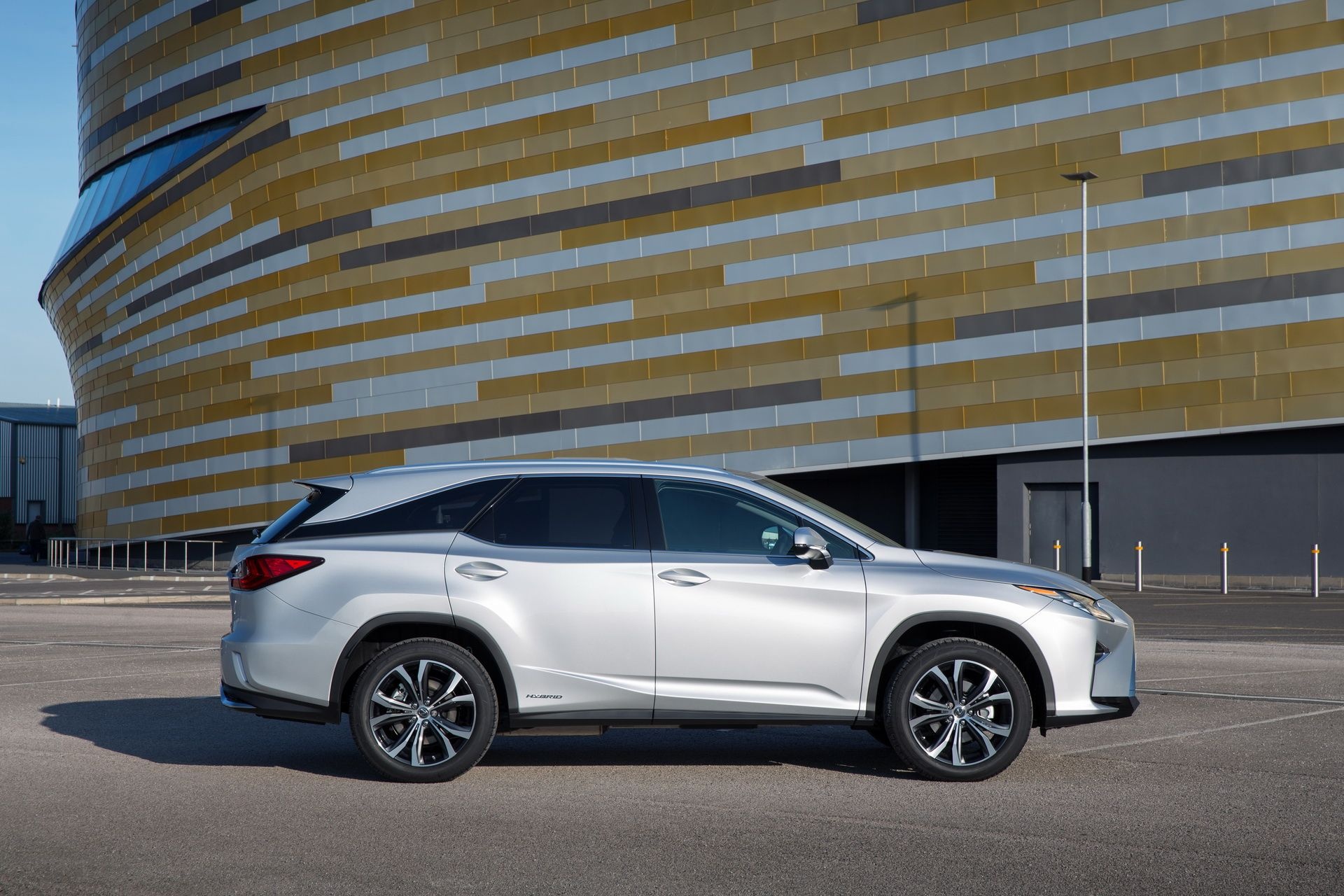 Lexus RX450hL co gia tu 68.000 USD tai Anh anh 3