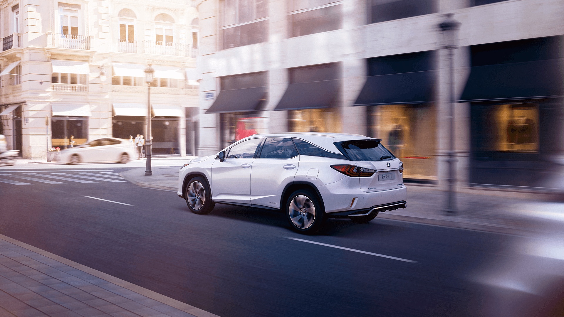 Lexus RX450hL co gia tu 68.000 USD tai Anh anh 2