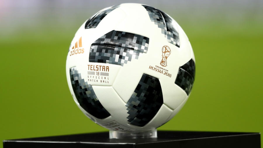 Co mot ve tinh trong chan cac cau thu o World Cup 2018 hinh anh