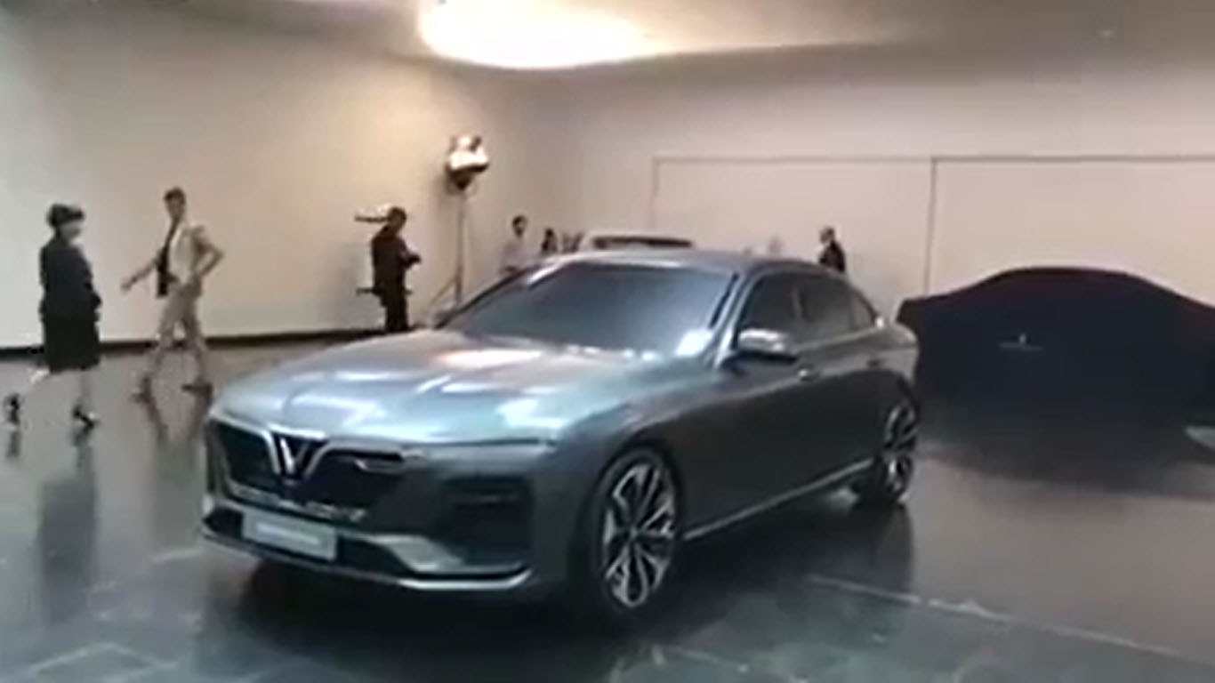 Ro ri video duoc cho mau sedan cua VINFAST hinh anh