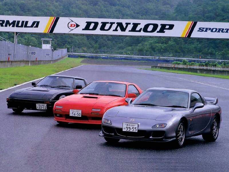 Xe the thao bieu tuong cua Mazda tron 40 tuoi hinh anh