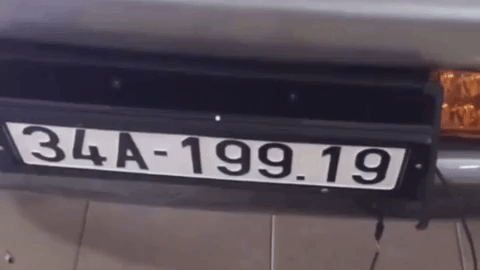 Bien so xe xoay lat 'nhu phim' xuat hien o VN hinh anh