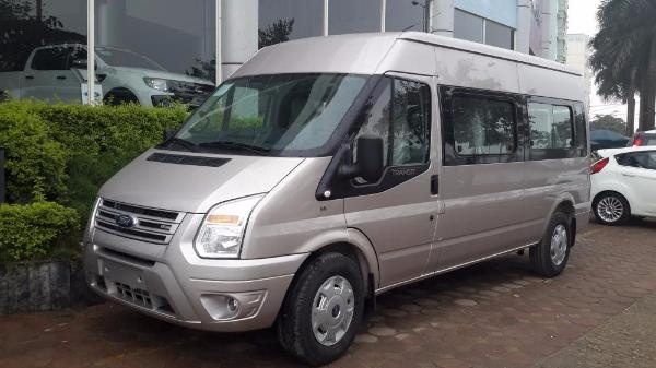 Ford trieu hoi 549 chiec Transit tai VN vi loi moi han hinh anh